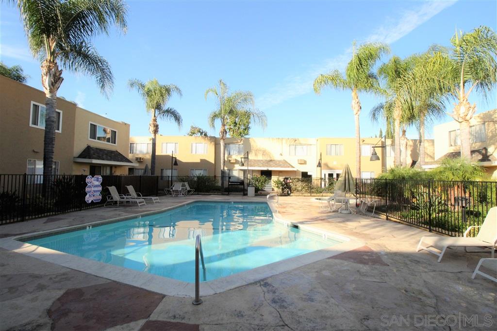 Detail Gallery Image 1 of 1 For 471  Ballantyne St  48, El Cajon,  CA 92020 - 2 Beds | 1/1 Baths