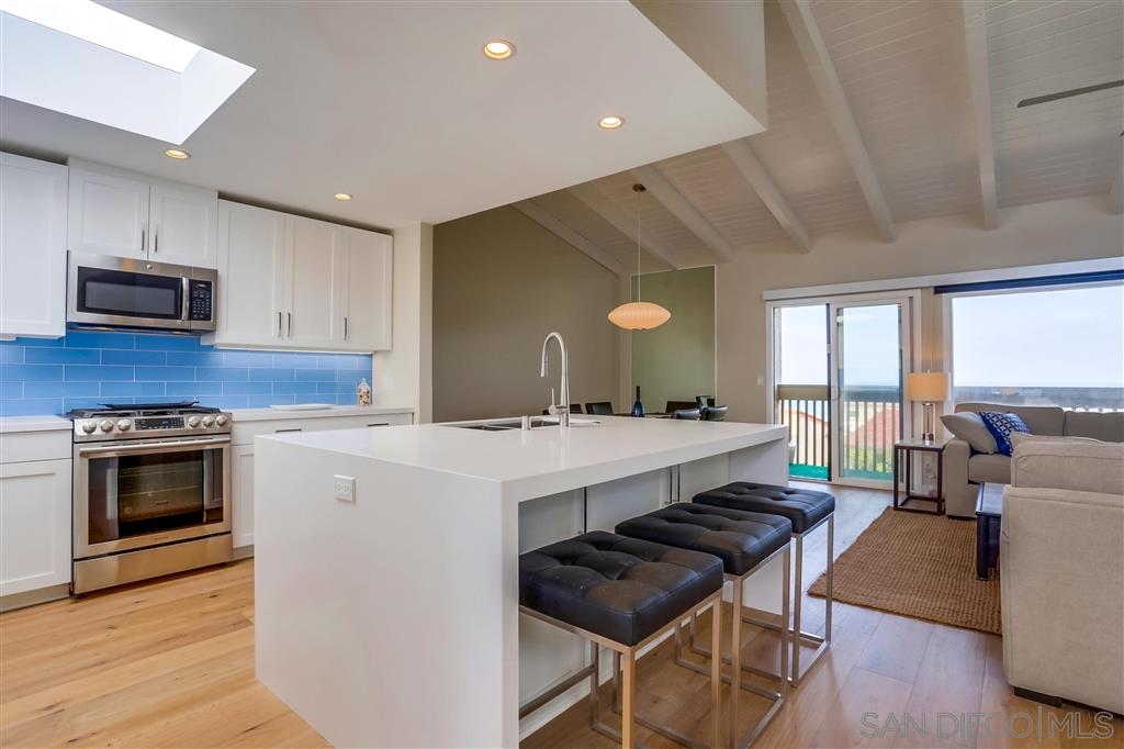 Detail Gallery Image 7 of 21 For 429 S Sierra Ave  331, Solana Beach,  CA 92075 - 2 Beds | 2/1 Baths