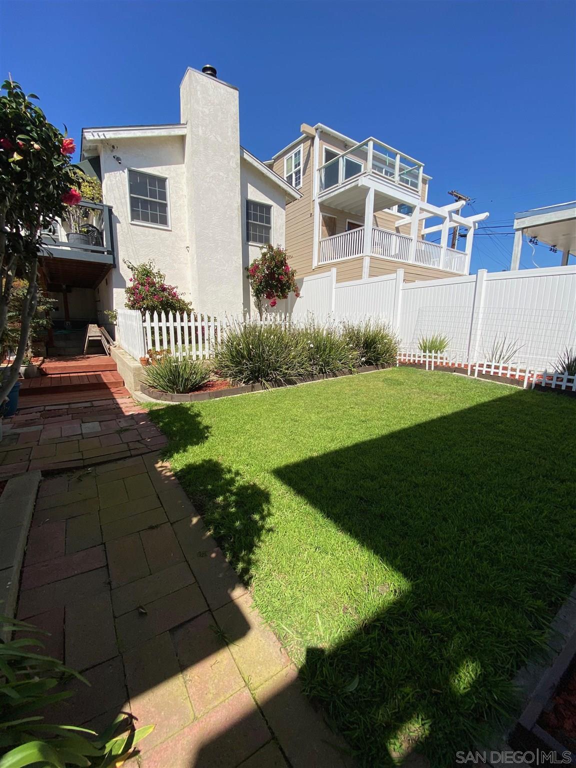 Detail Gallery Image 19 of 21 For 1615  Willow St, San Diego,  CA 92106 - 3 Beds | 2 Baths