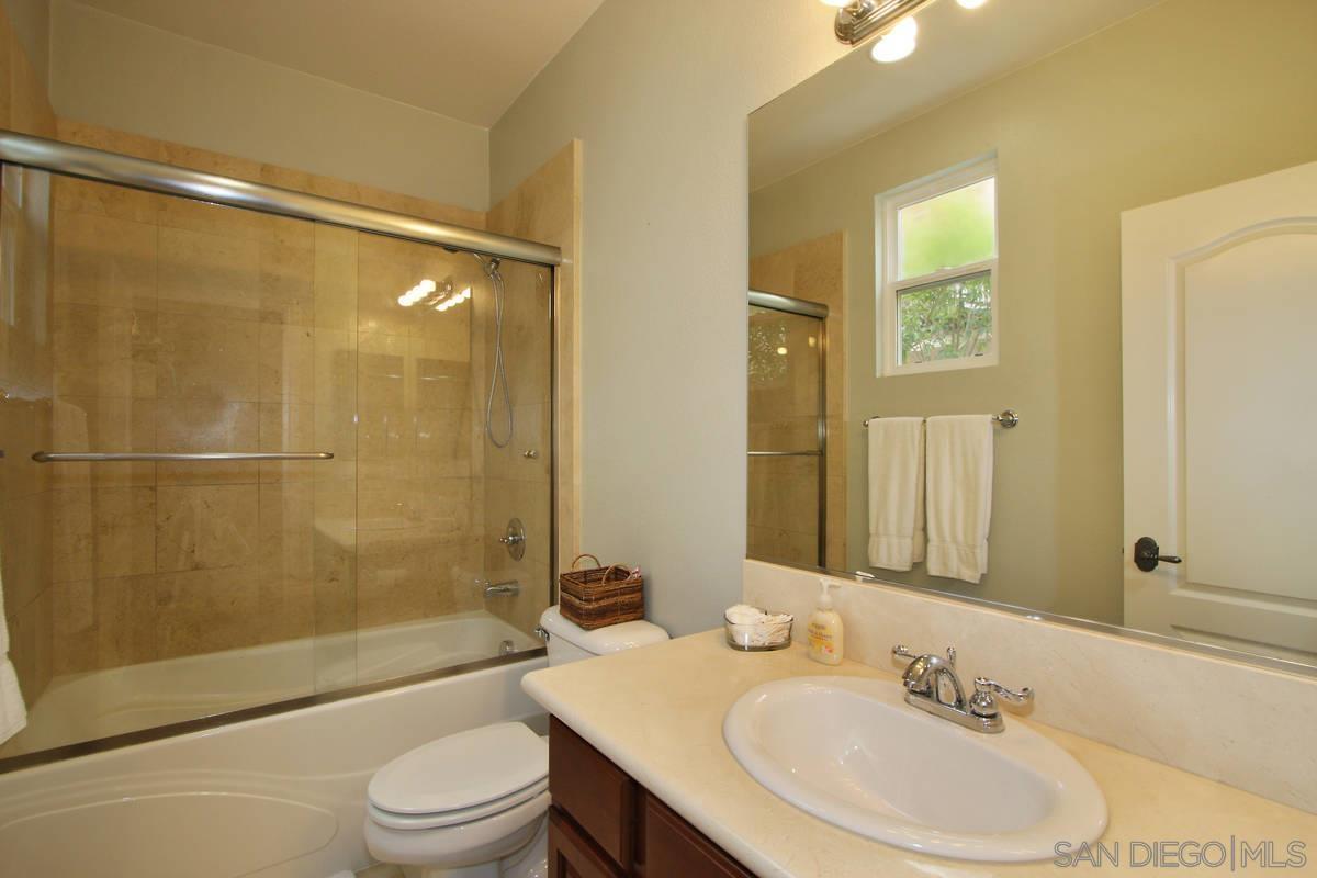 Detail Gallery Image 18 of 28 For 13777  Rosecroft Way, San Diego,  CA 92130 - 4 Beds | 3/1 Baths