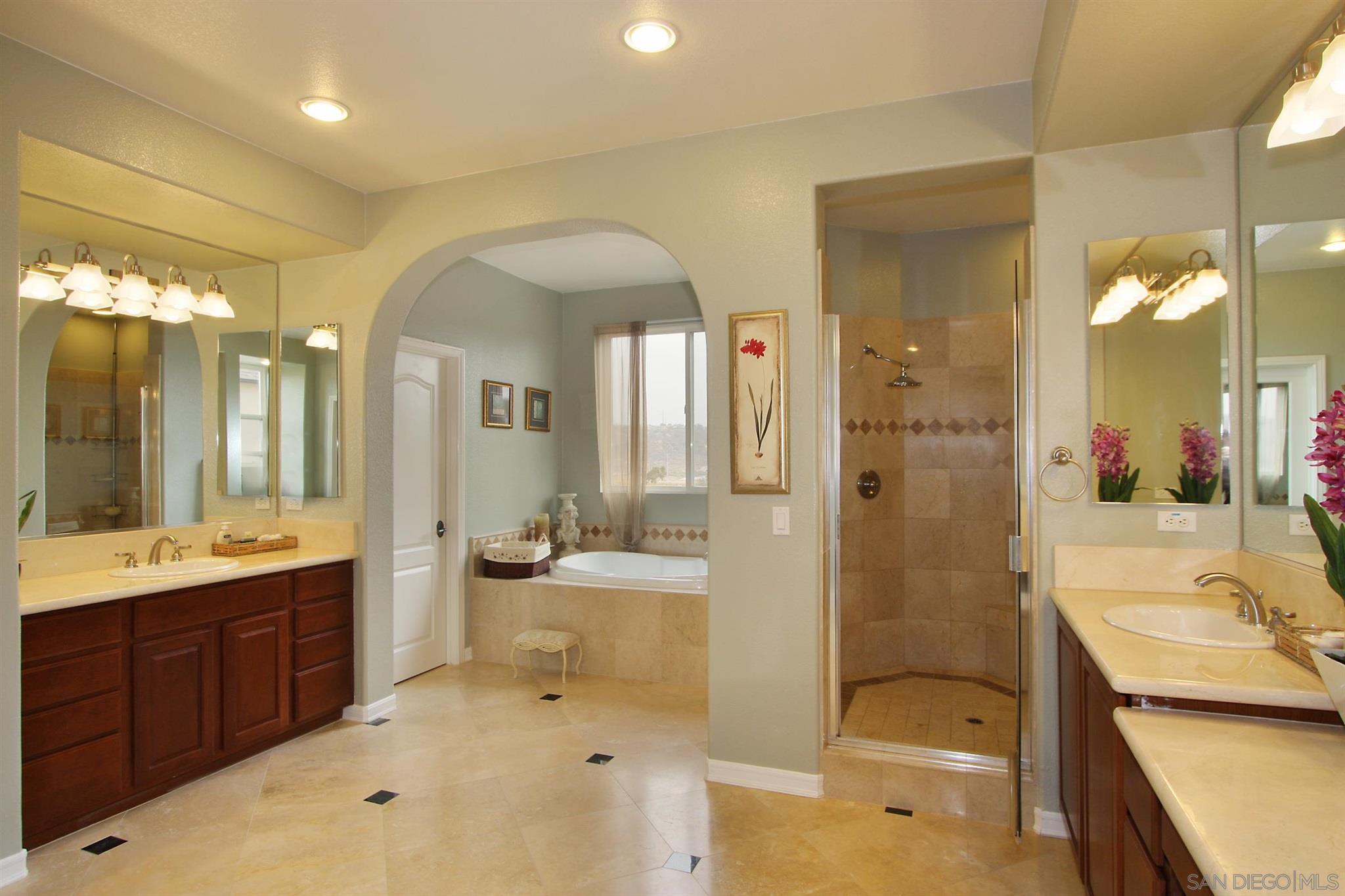 Detail Gallery Image 19 of 28 For 13777  Rosecroft Way, San Diego,  CA 92130 - 4 Beds | 3/1 Baths