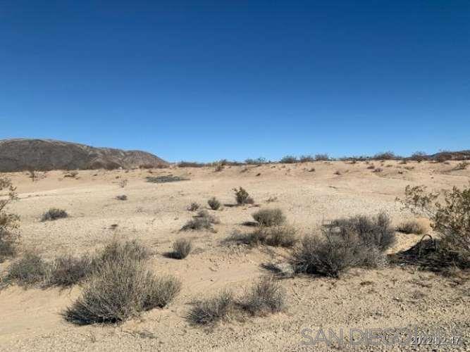 Detail Gallery Image 2 of 25 For Fran Lou Ln, Joshua Tree,  CA 92252 - – Beds | – Baths