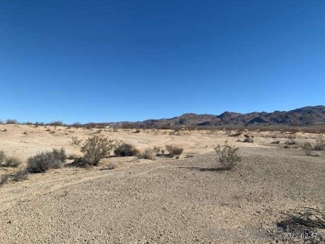 Detail Gallery Image 3 of 25 For Fran Lou Ln, Joshua Tree,  CA 92252 - – Beds | – Baths