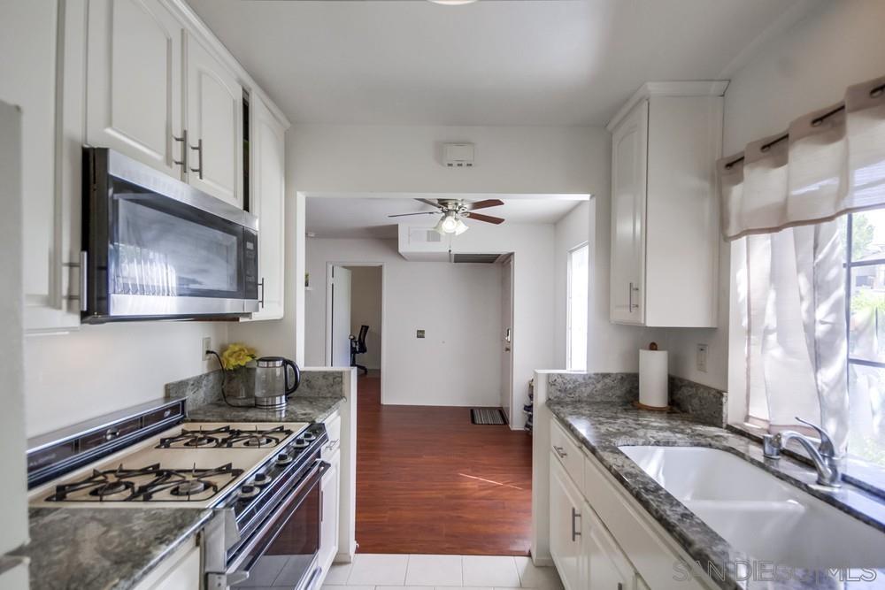 Detail Gallery Image 6 of 26 For 8520  Summerdale Rd  49, San Diego,  CA 92126 - 1 Beds | 1 Baths