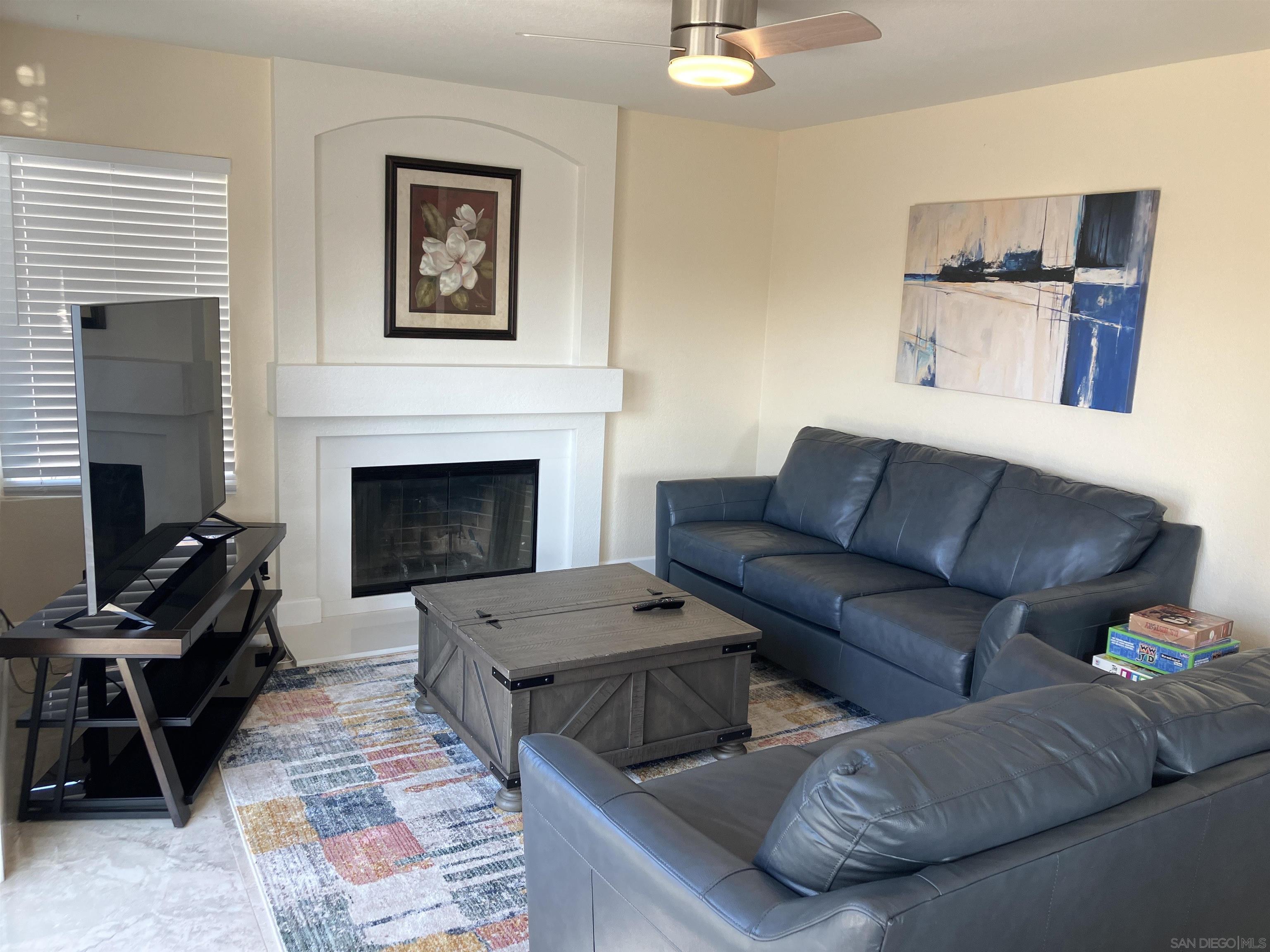 Detail Gallery Image 6 of 36 For 8418  Hovenweep Court, San Diego,  CA 92129 - 4 Beds | 3 Baths