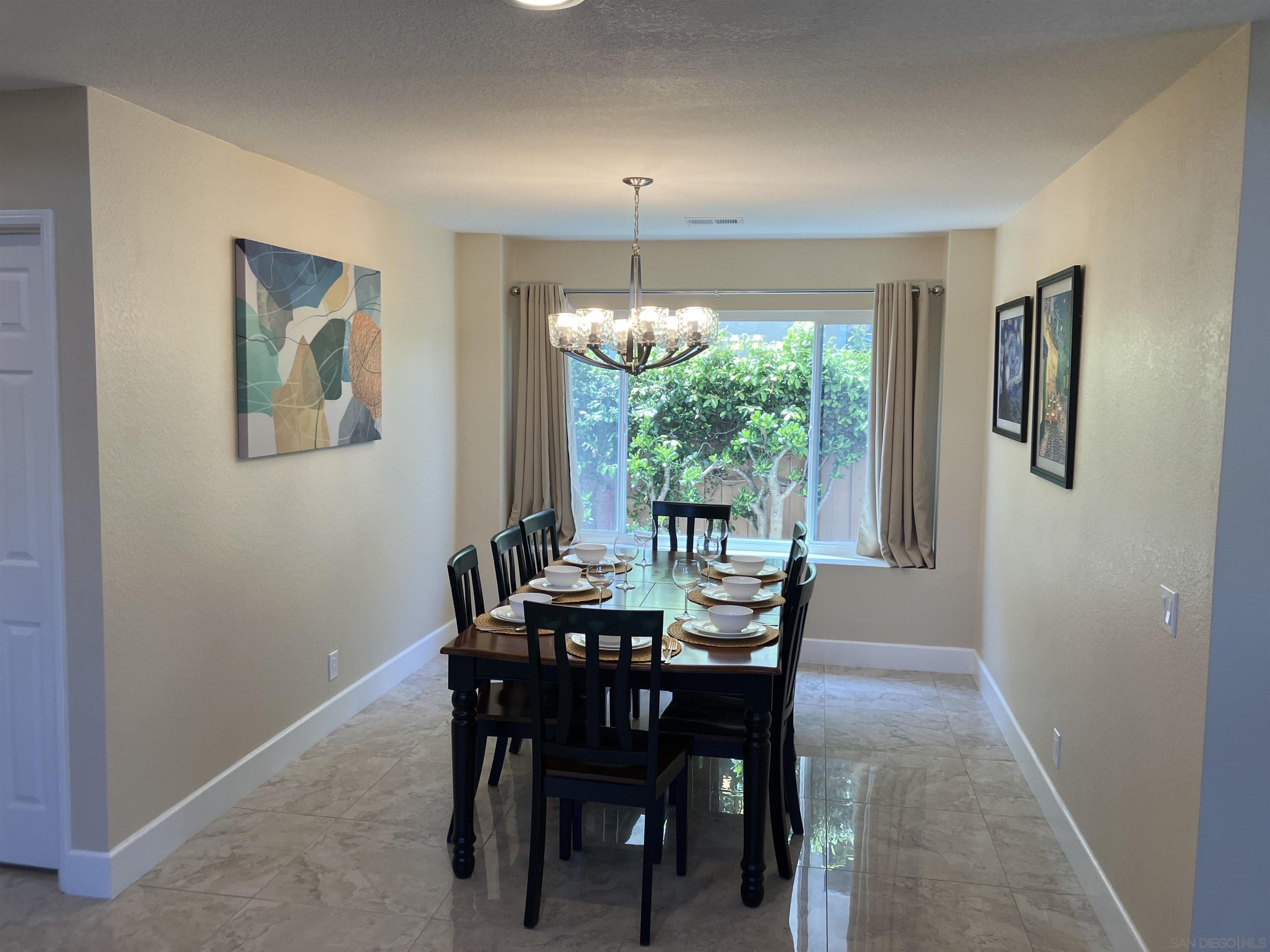 Detail Gallery Image 7 of 36 For 8418  Hovenweep Court, San Diego,  CA 92129 - 4 Beds | 3 Baths