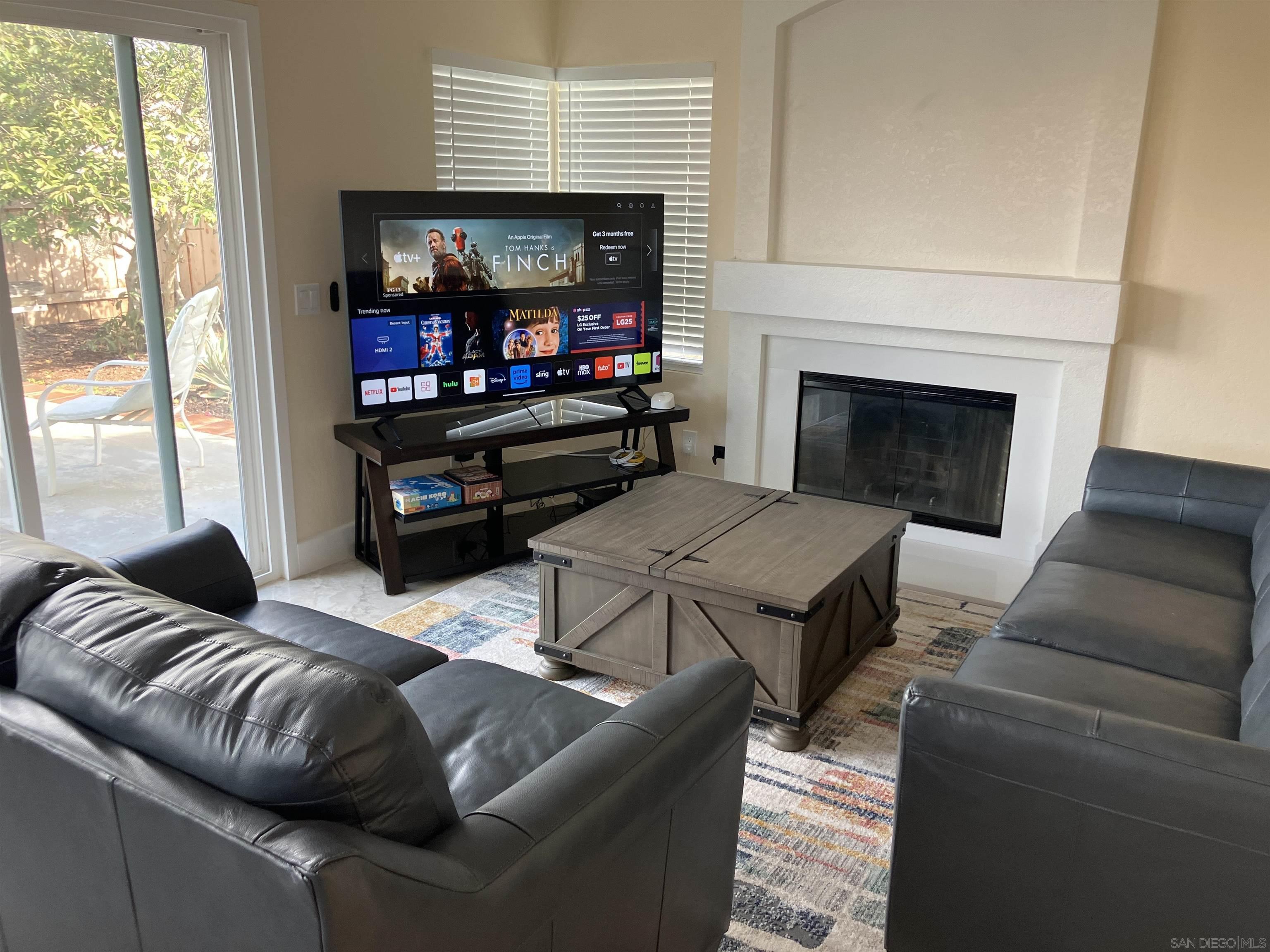 Detail Gallery Image 8 of 36 For 8418  Hovenweep Court, San Diego,  CA 92129 - 4 Beds | 3 Baths