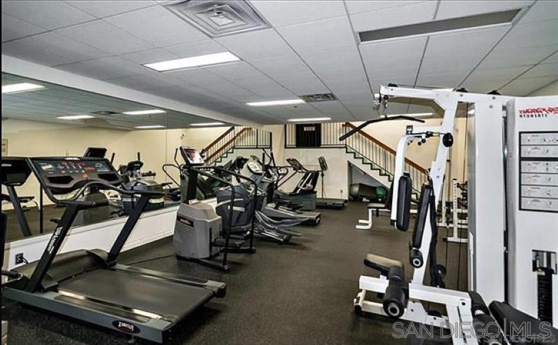 Detail Gallery Image 15 of 28 For 5865  Friars Rd  3114, San Diego,  CA 92110 - 2 Beds | 1/1 Baths