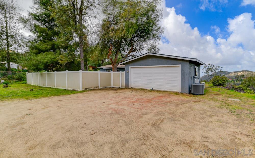 Front Image Thumbnail for SD230003258