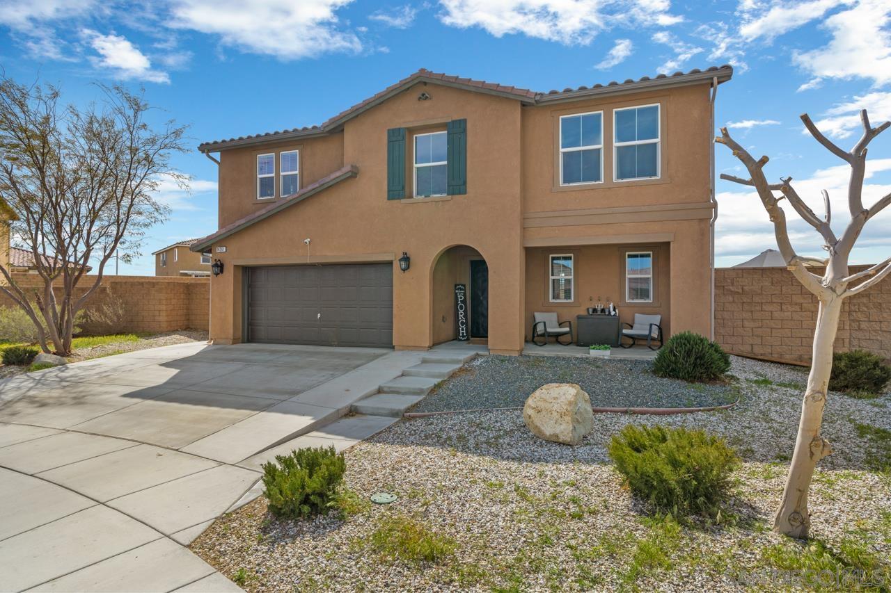 Detail Gallery Image 1 of 1 For 14261  Tonto Ct, Victorville,  CA 92394 - 4 Beds | 2/1 Baths
