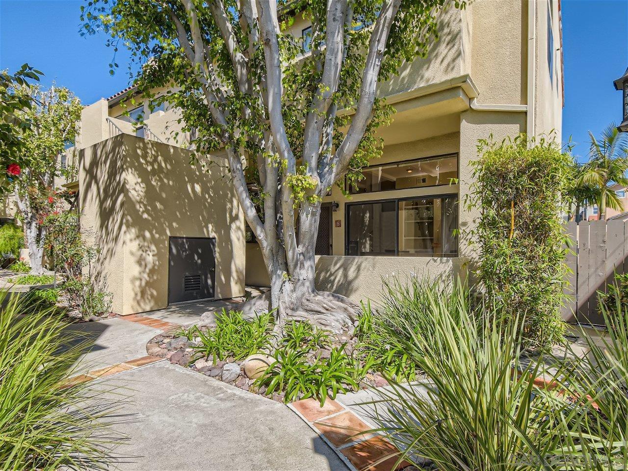 Detail Gallery Image 1 of 1 For 3744  Arnold Avenue  #6,  San Diego,  CA 92104 - 2 Beds | 2 Baths