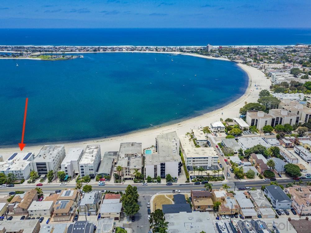 Detail Gallery Image 1 of 1 For 3850  Riviera Dr  1b,  San Diego,  CA 92109 - 3 Beds | 2 Baths