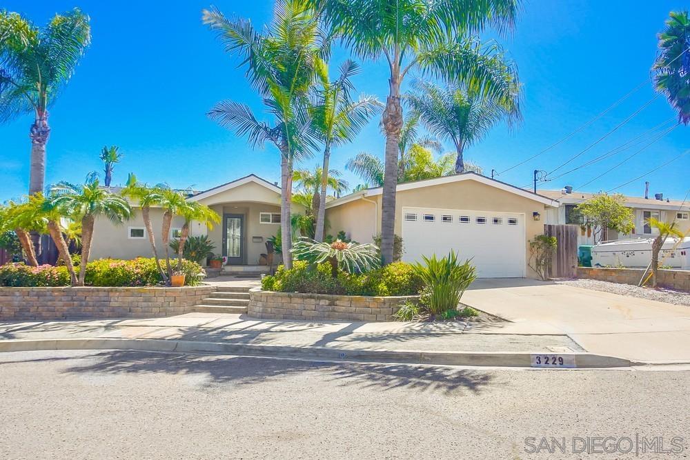 Detail Gallery Image 1 of 1 For 3229  Chauncey Drive, San Diego,  CA 92123 - 4 Beds | 3 Baths