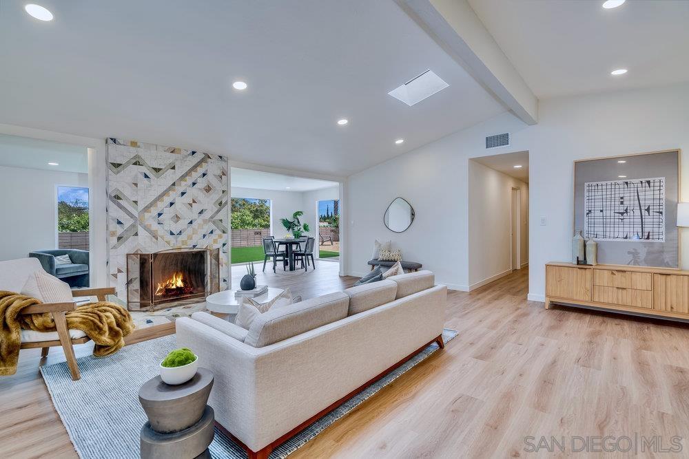 Detail Gallery Image 1 of 1 For 2641  Harcourt Dr., San Diego,  CA 92123 - 4 Beds | 2 Baths