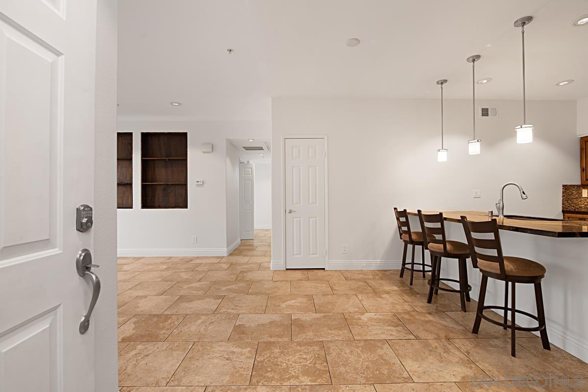 Front Image Thumbnail for SD230007743