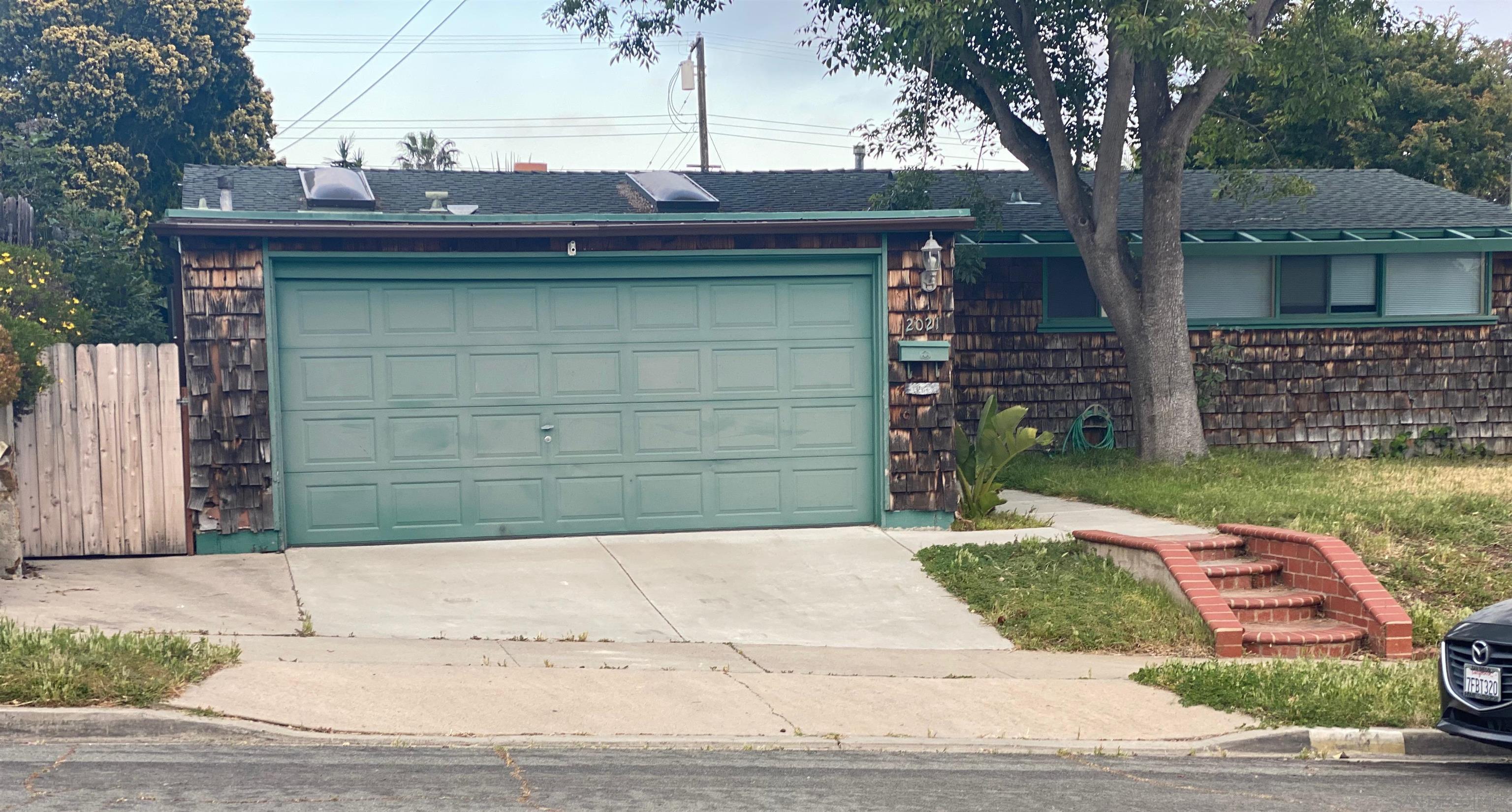 Detail Gallery Image 1 of 1 For 2021  Cardinal Drive, San Diego,  CA 92123 - 4 Beds | 2 Baths