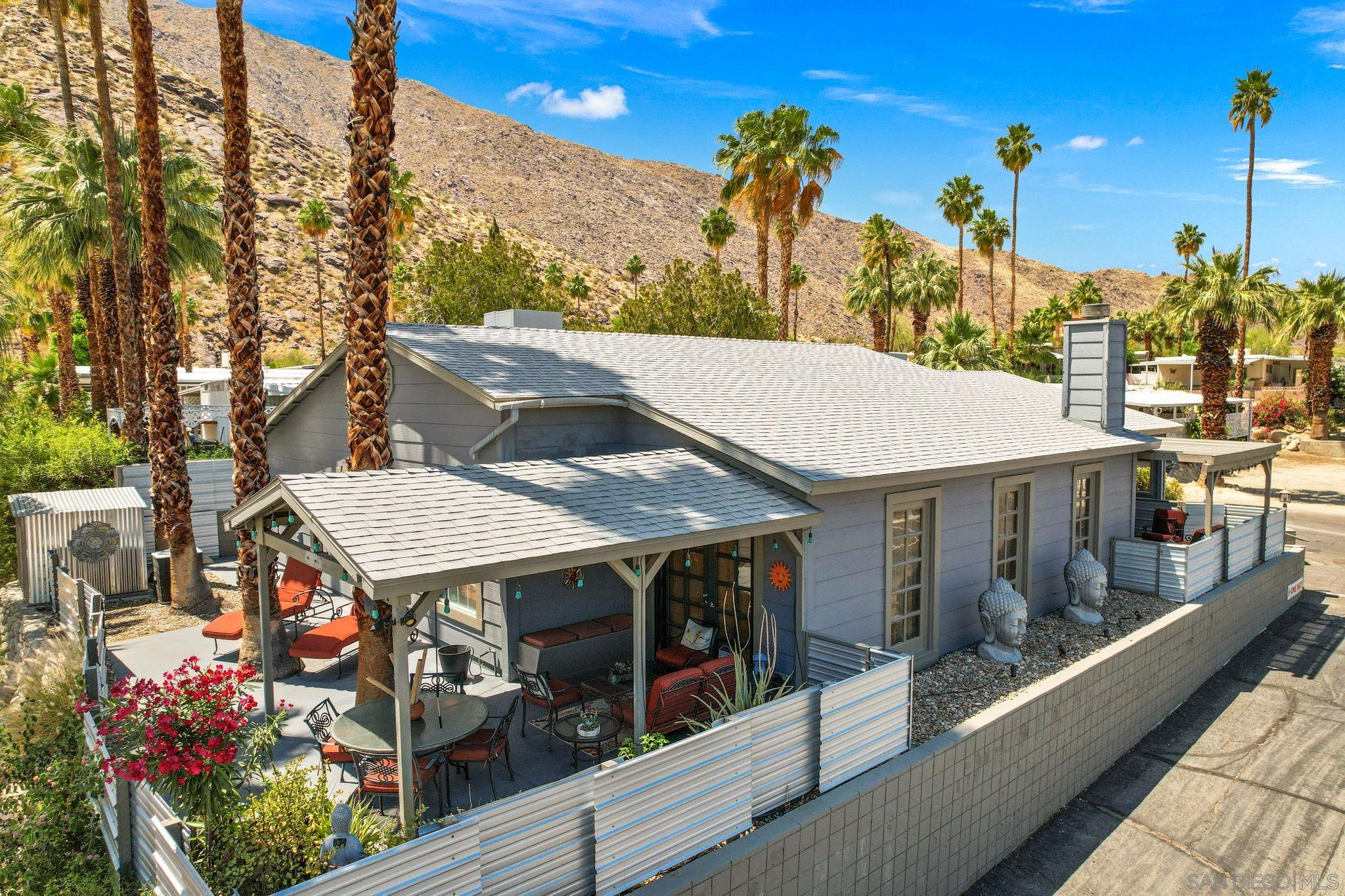 Detail Gallery Image 1 of 1 For 323  Marble Lane, Palm Springs,  CA 92264 - 2 Beds | 2 Baths