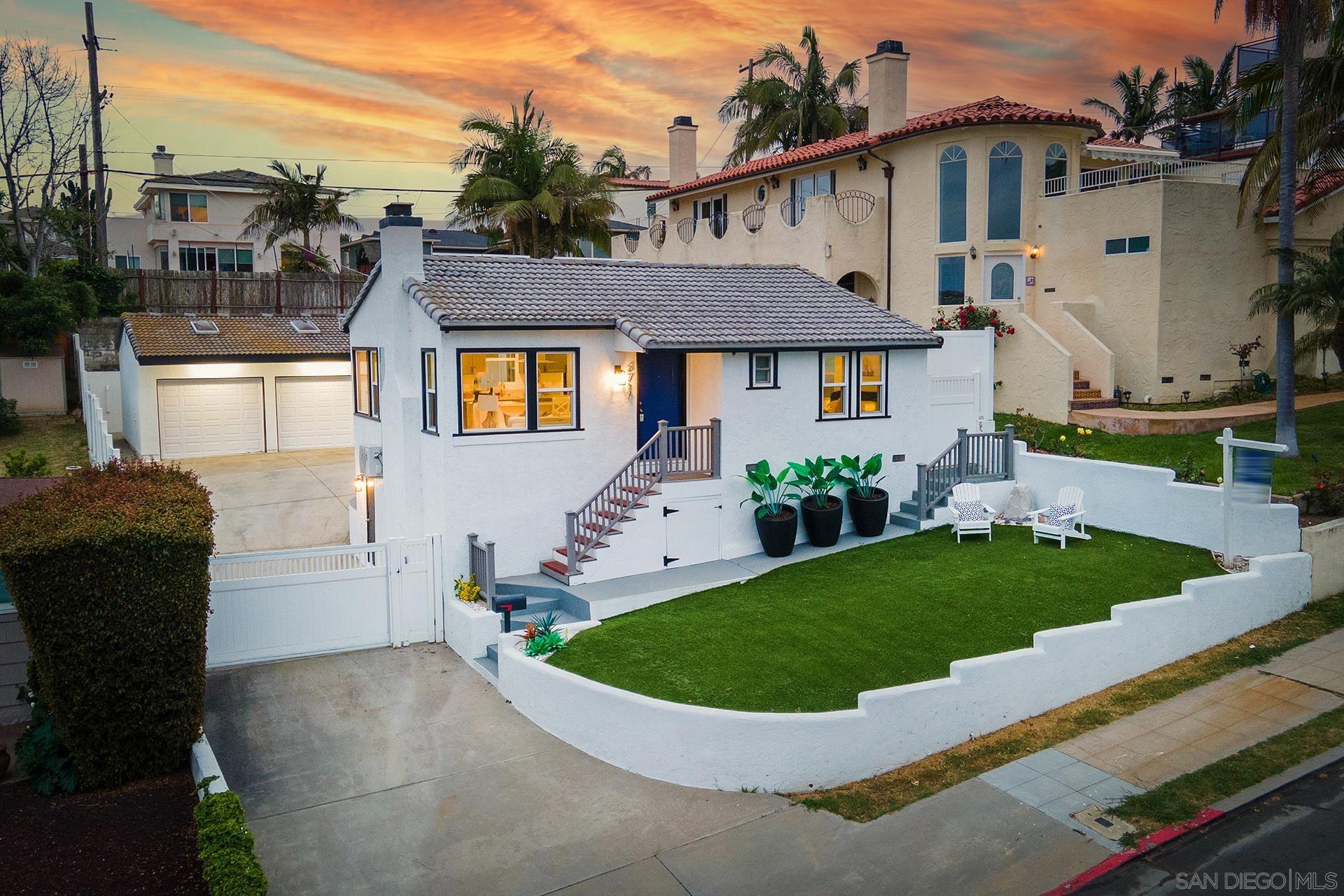 Detail Gallery Image 1 of 1 For 3717  Narragansett Ave, San Diego,  CA 92107 - 3 Beds | 1/1 Baths