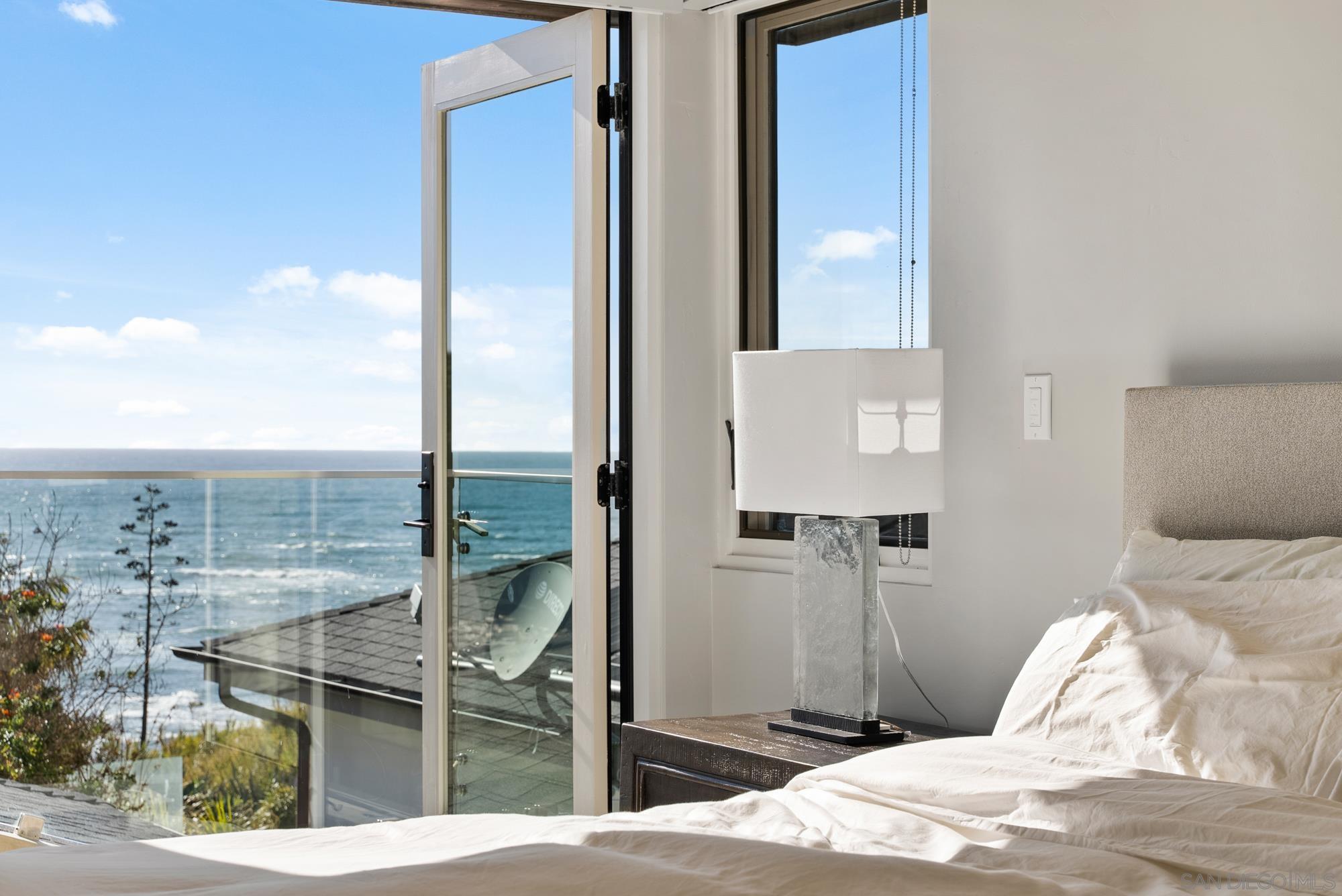 Detail Gallery Image 1 of 1 For 5845  Camino De La Costa, La Jolla,  CA 92037 - 5 Beds | 5 Baths