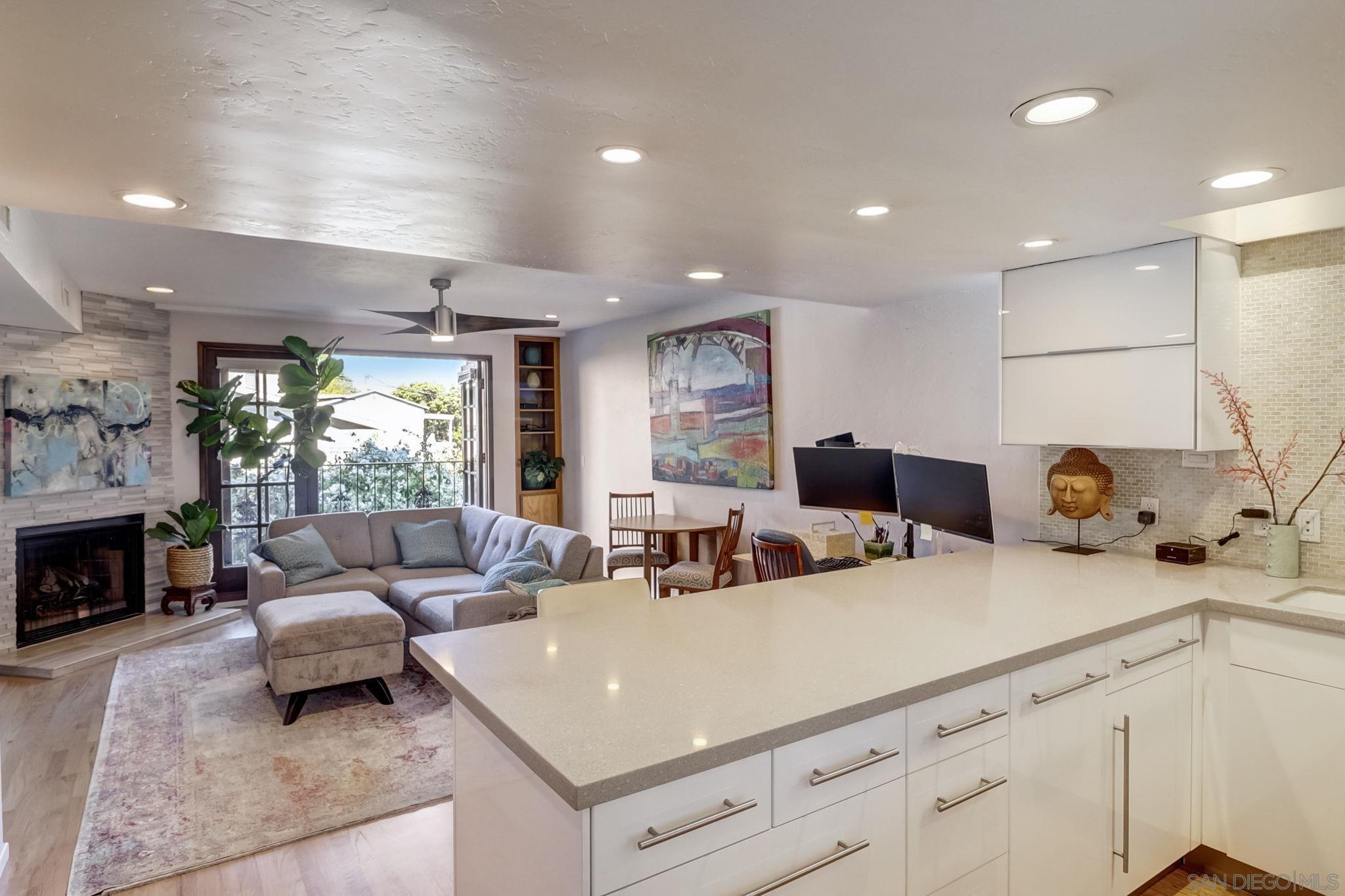 Detail Gallery Image 1 of 1 For 1111  Eureka St  #7,  San Diego,  CA 92110 - 2 Beds | 2/1 Baths