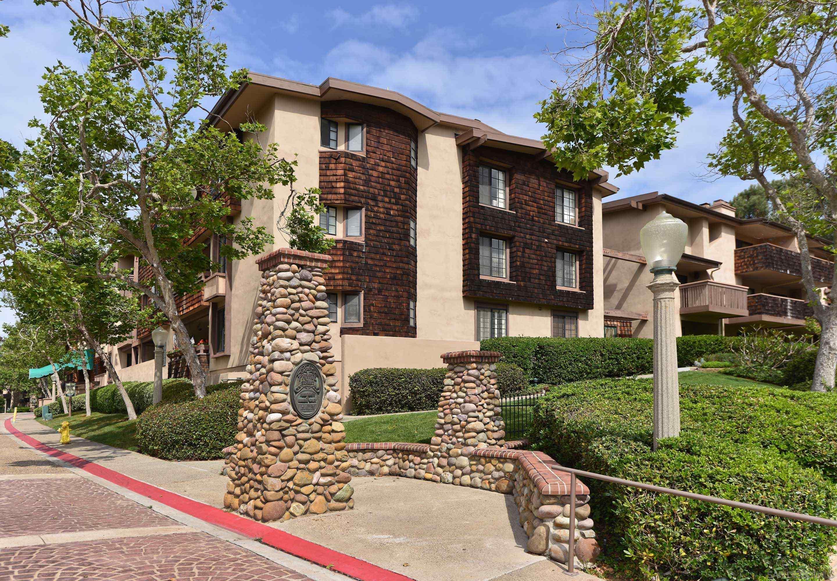 Detail Gallery Image 1 of 1 For 8860  Villa La Jolla Dr Unit 302, La Jolla,  CA 92037 - 2 Beds | 2 Baths