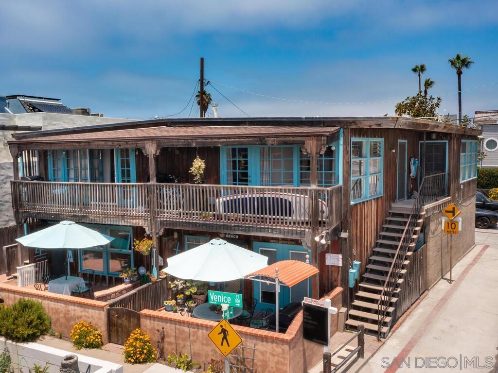 Detail Gallery Image 1 of 1 For 810-818  Venice Ct, San Diego,  CA 92109 - – Beds | – Baths