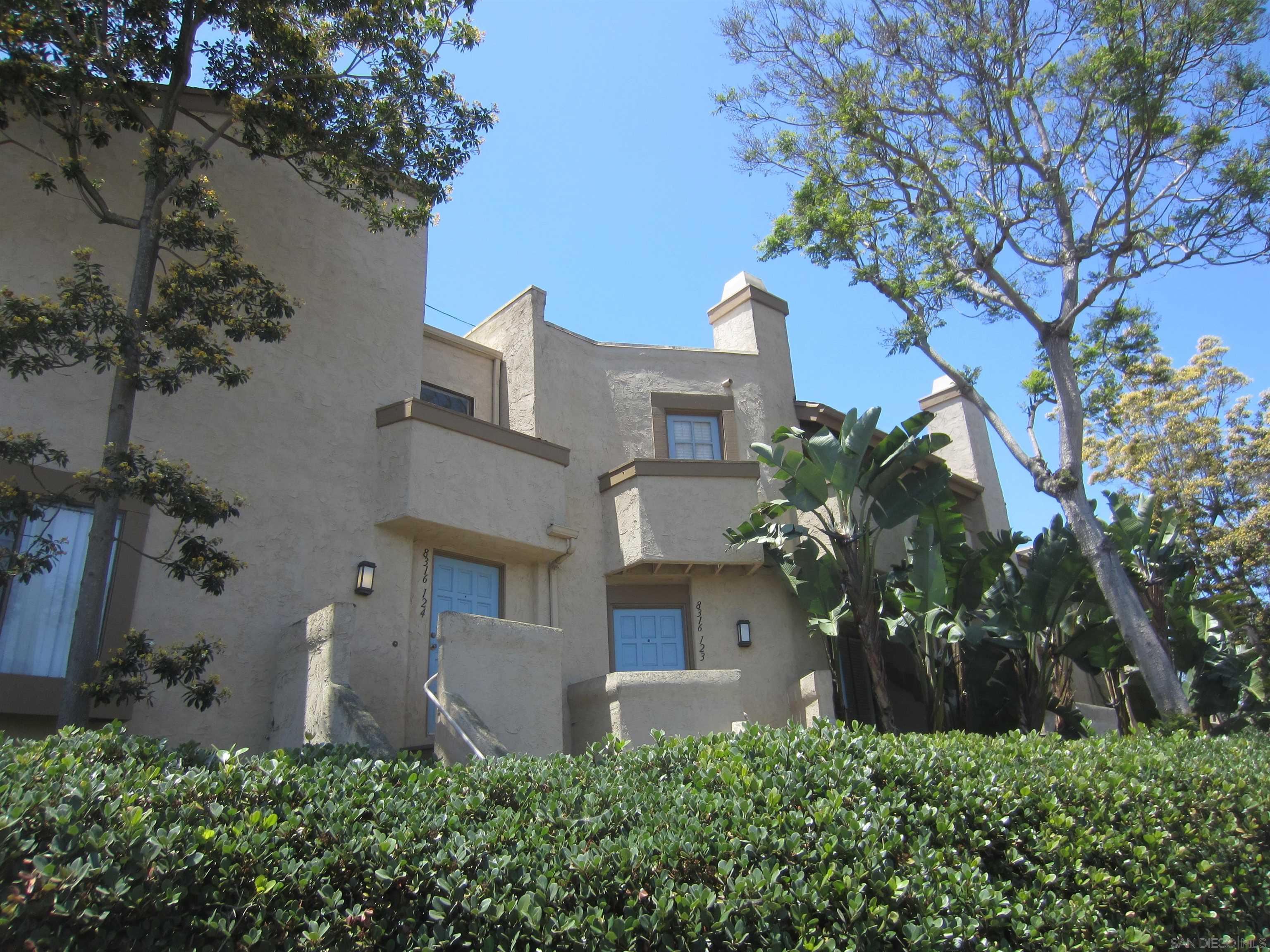 Detail Gallery Image 1 of 1 For 8316  via Sonoma  #123,  La Jolla,  CA 92037 - 2 Beds | 2/1 Baths