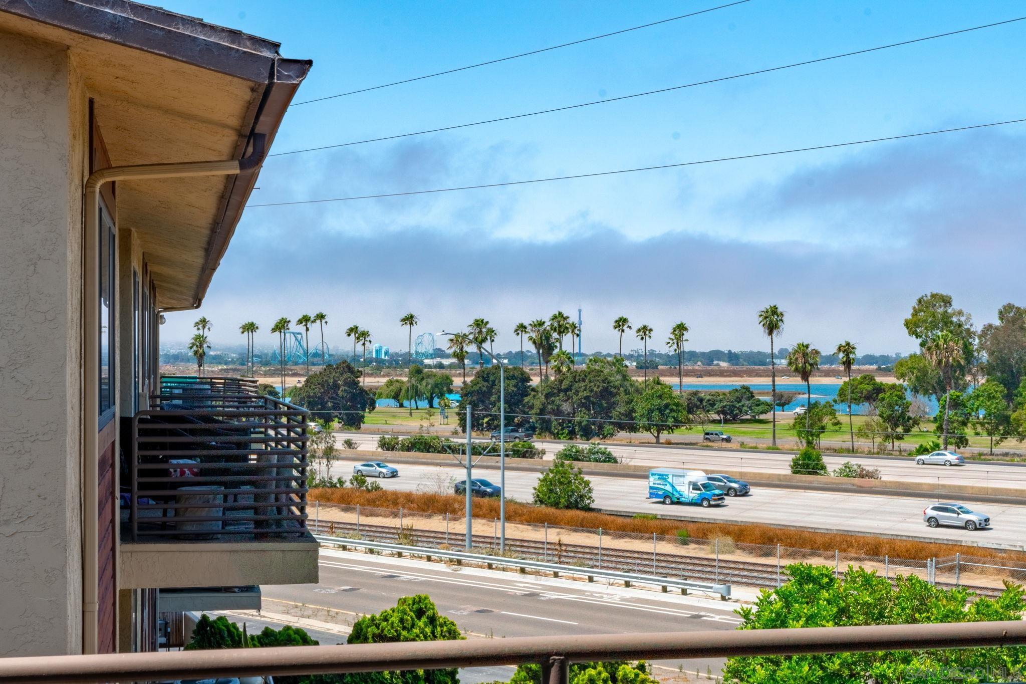 Detail Gallery Image 1 of 1 For 4103  Asher St  #B3,  San Diego,  CA 92110 - 2 Beds | 2 Baths