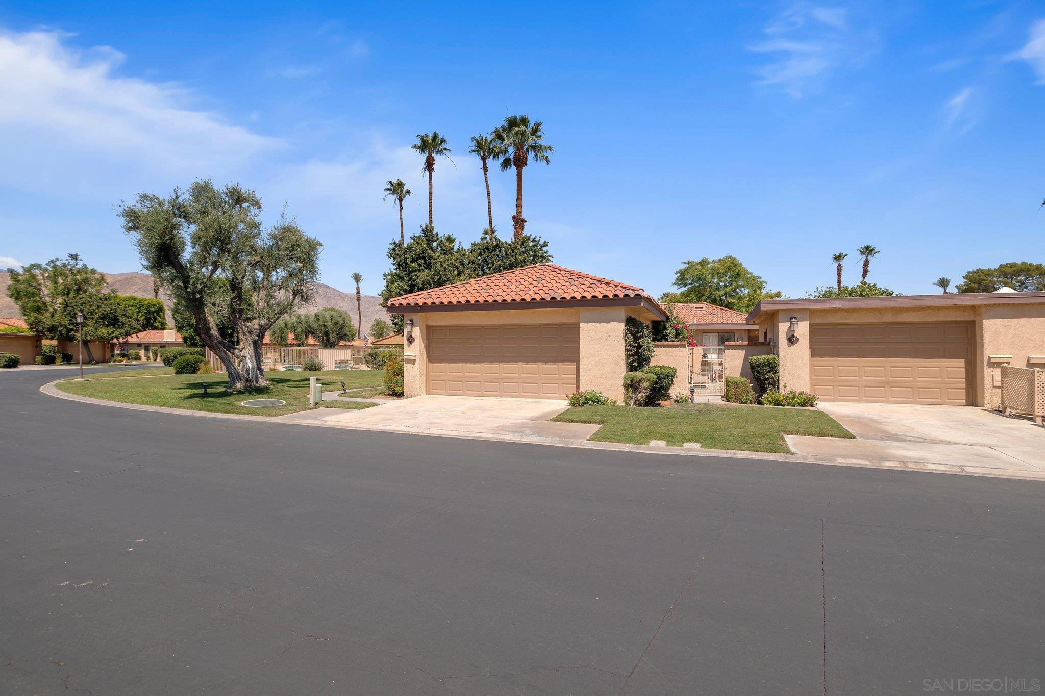Detail Gallery Image 1 of 1 For 33  Malaga Dr, Rancho Mirage,  CA 92270 - 3 Beds | 2 Baths