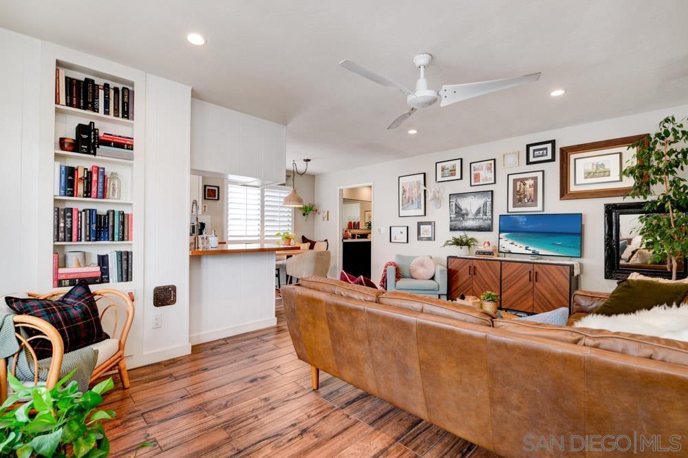 Detail Gallery Image 1 of 1 For 4521  Hawley  #8,  San Diego,  CA 92116 - 1 Beds | 1 Baths