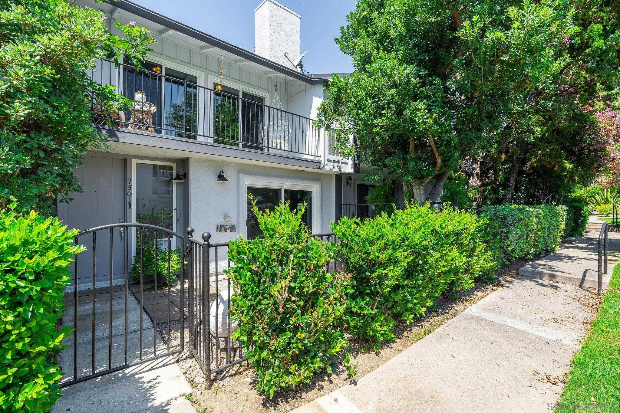 Detail Gallery Image 1 of 1 For 7301  Alicante Rd  #B,  Carlsbad,  CA 92009 - 3 Beds | 2/1 Baths