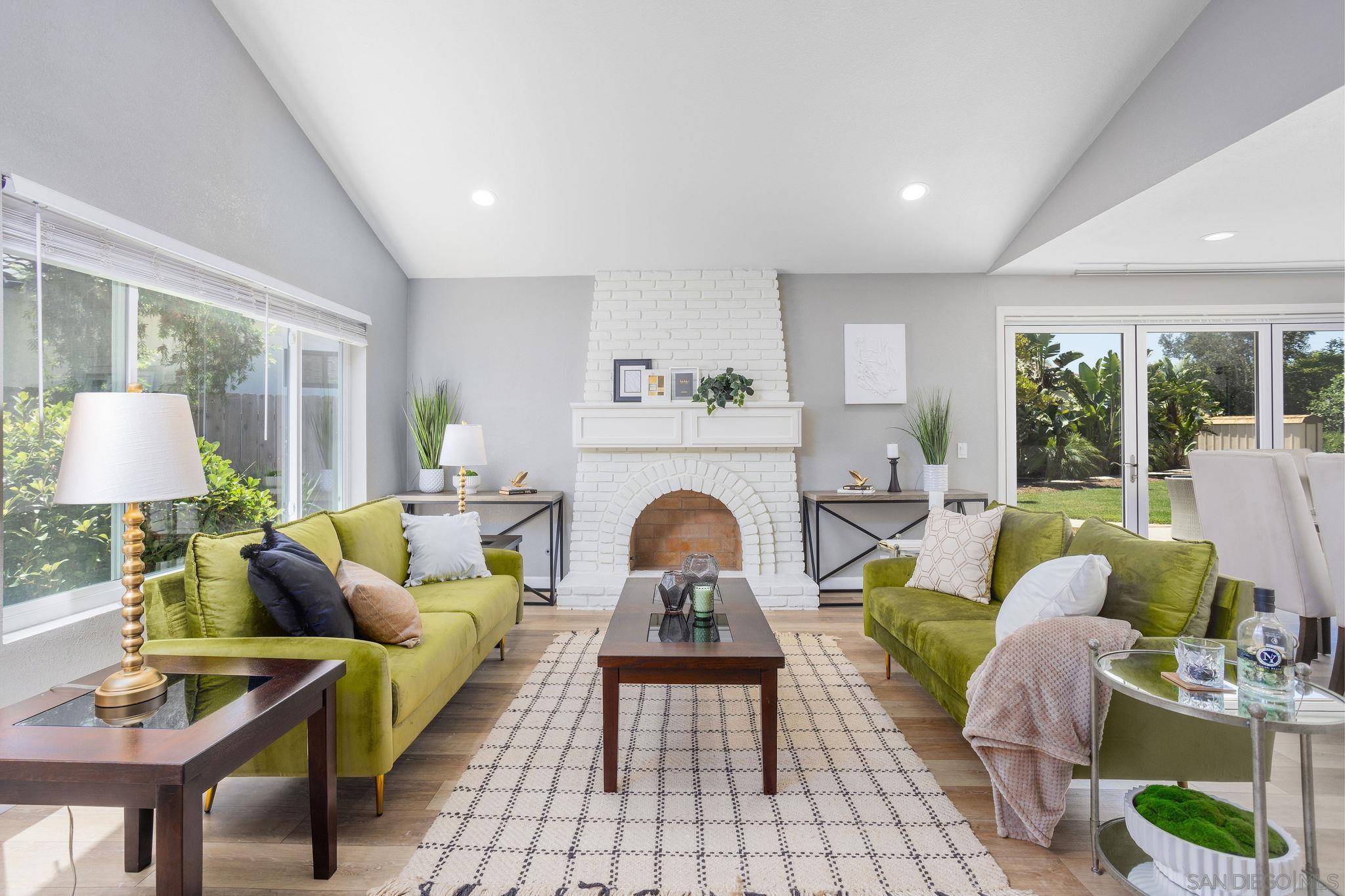 Detail Gallery Image 1 of 1 For 2640  Vistosa Pl, Carlsbad,  CA 92009 - 4 Beds | 2/1 Baths