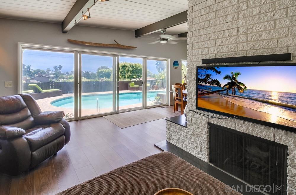 Detail Gallery Image 1 of 1 For 1147  Archer St, San Diego,  CA 92109 - 2 Beds | 2 Baths