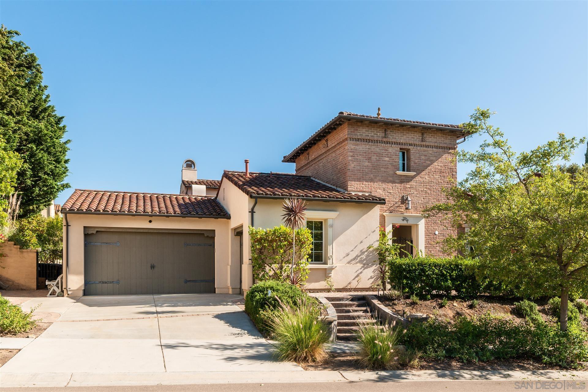 Detail Gallery Image 1 of 1 For 7979  Entrada Lazanja, San Diego,  CA 92127 - 5 Beds | 3/1 Baths