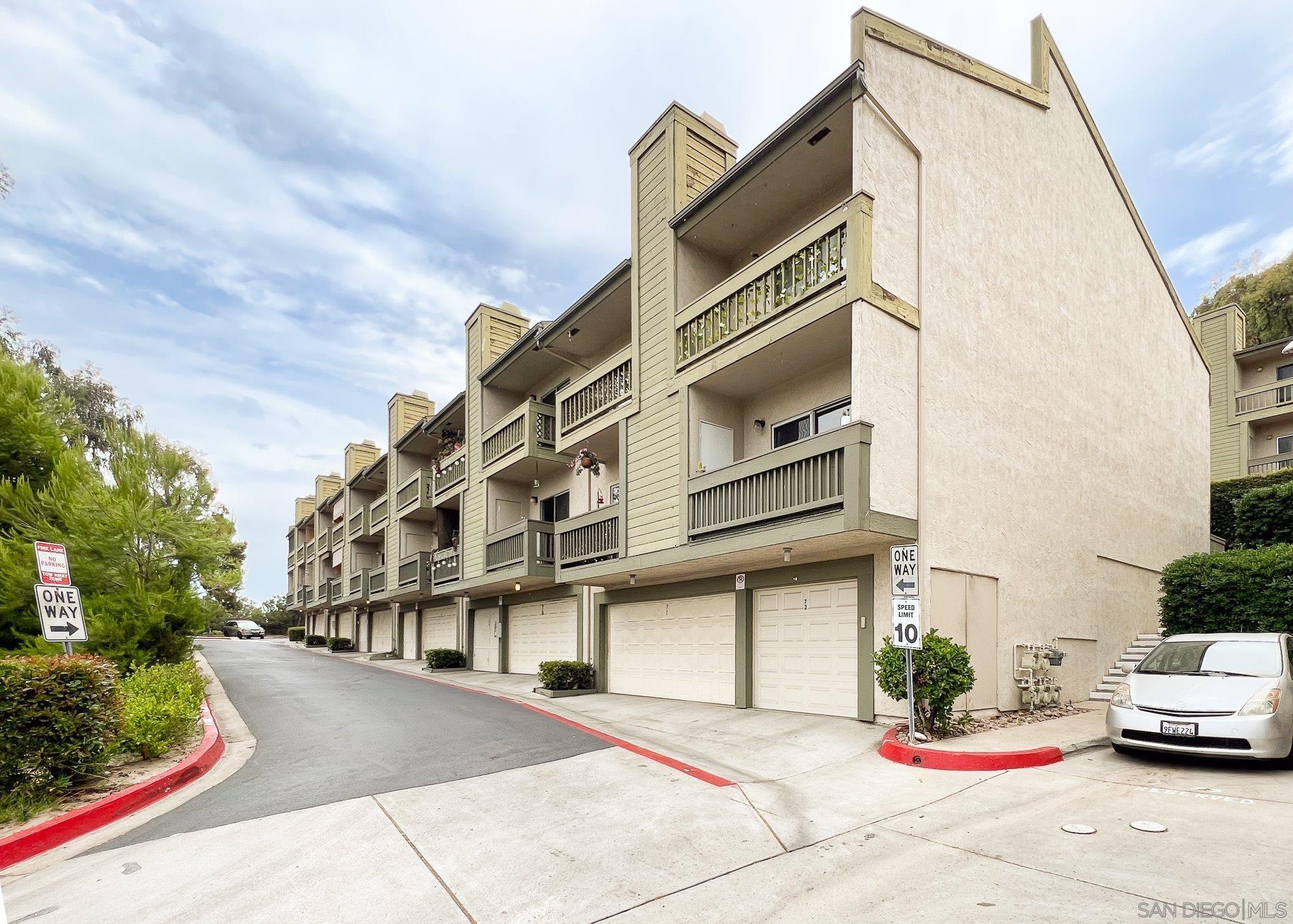 Detail Gallery Image 1 of 1 For 3962  60th St  #70,  San Diego,  CA 92115 - 3 Beds | 2/1 Baths