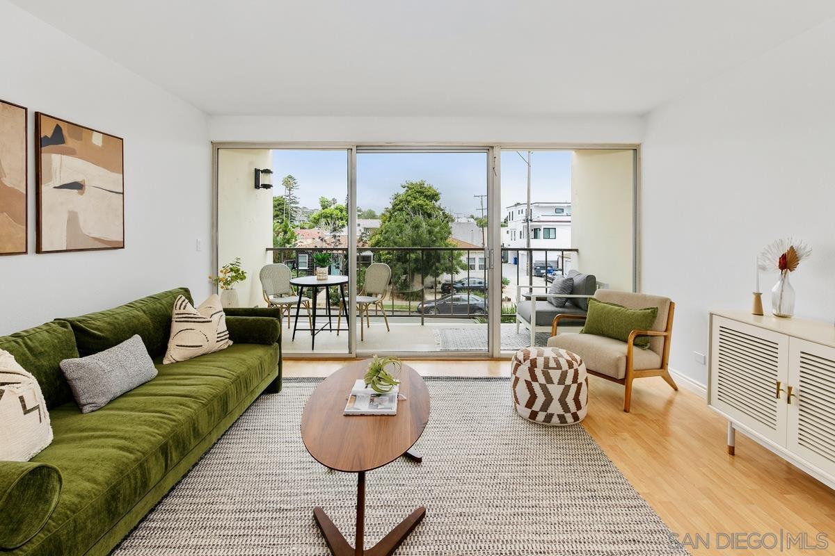 Detail Gallery Image 1 of 1 For 4944  Cass Street  #209,  San Diego,  CA 92109 - 2 Beds | 2 Baths