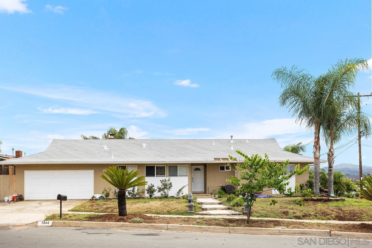 Detail Gallery Image 1 of 1 For 1344  Rincon Villa Dr, Escondido,  CA 92027 - 3 Beds | 2 Baths