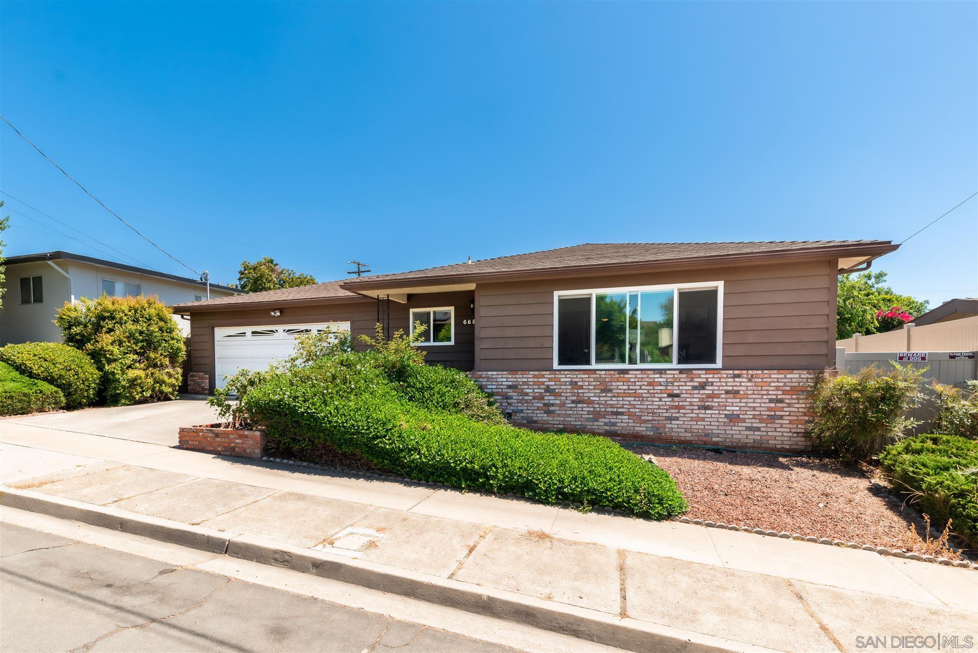 Detail Gallery Image 1 of 1 For 6685  Saranac, San Diego,  CA 92115 - 3 Beds | 2 Baths