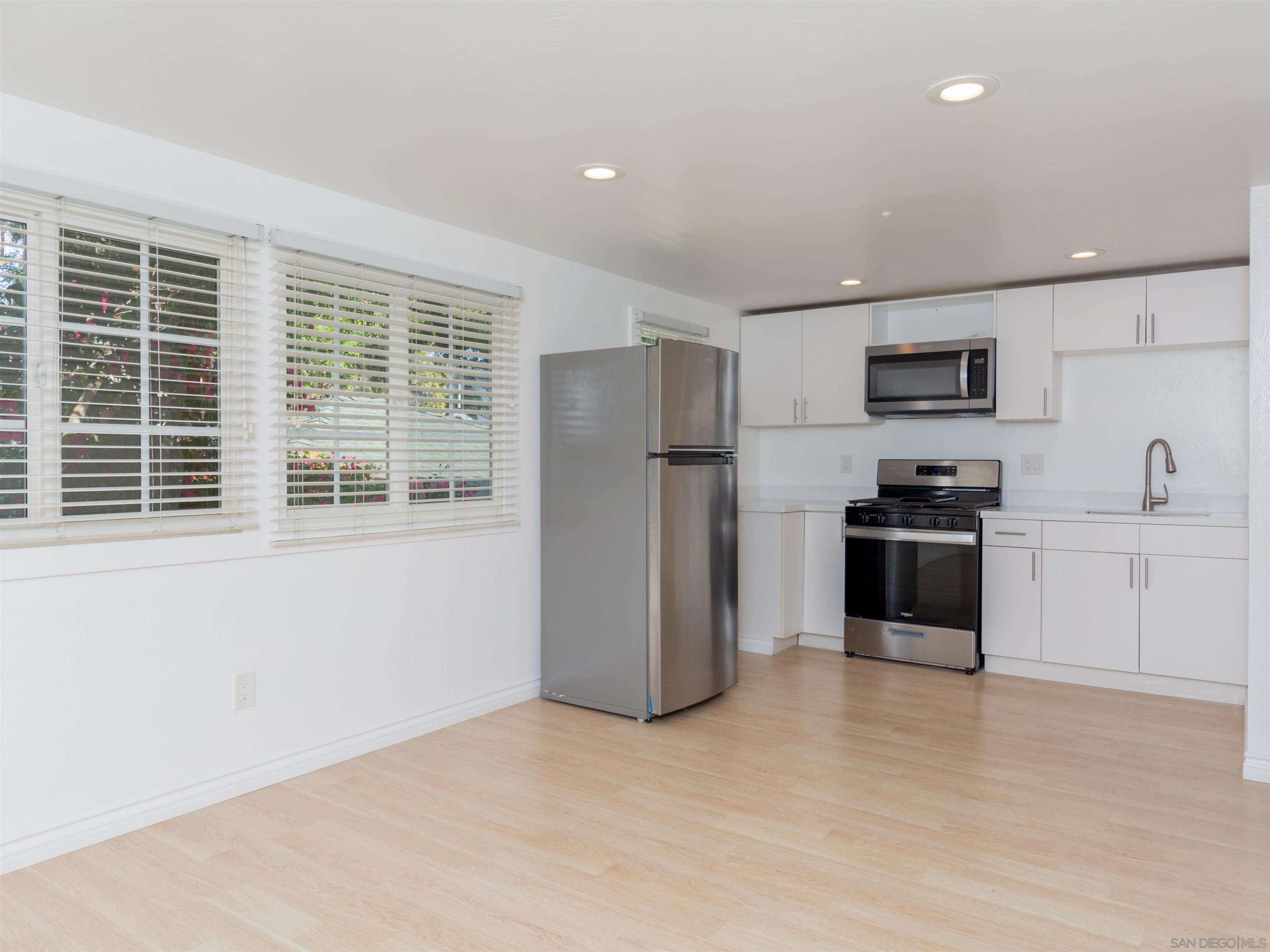 Detail Gallery Image 1 of 1 For Adams Ave, San Diego,  CA 92116 - 1 Beds | 1 Baths