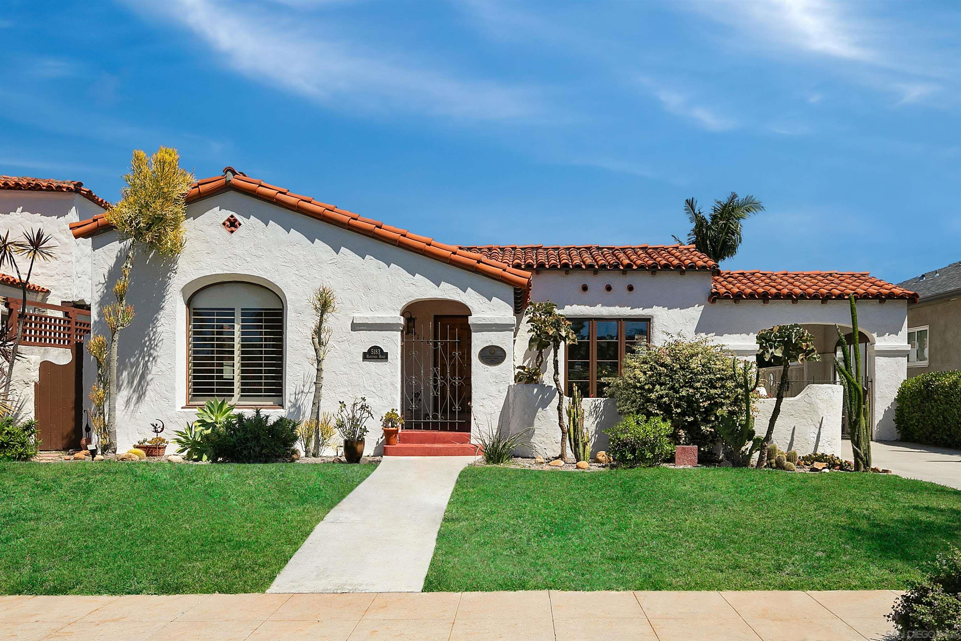 Detail Gallery Image 1 of 1 For 5183  Hastings, San Diego,  CA 92116 - 3 Beds | 2 Baths