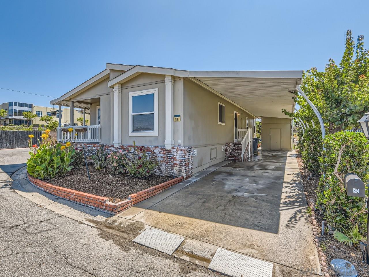 Detail Gallery Image 1 of 1 For 155  Las Flores Dr.  #88,  San Marcos,  CA 92069 - 3 Beds | 2 Baths
