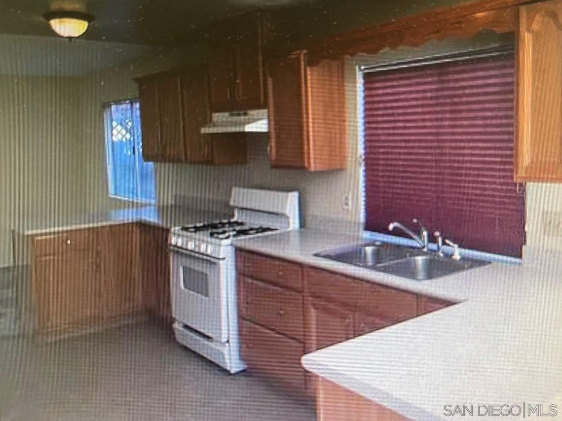 Detail Gallery Image 3 of 4 For 1523  Apple Creek Dr, Perris,  CA 92571 - 3 Beds | 2/1 Baths