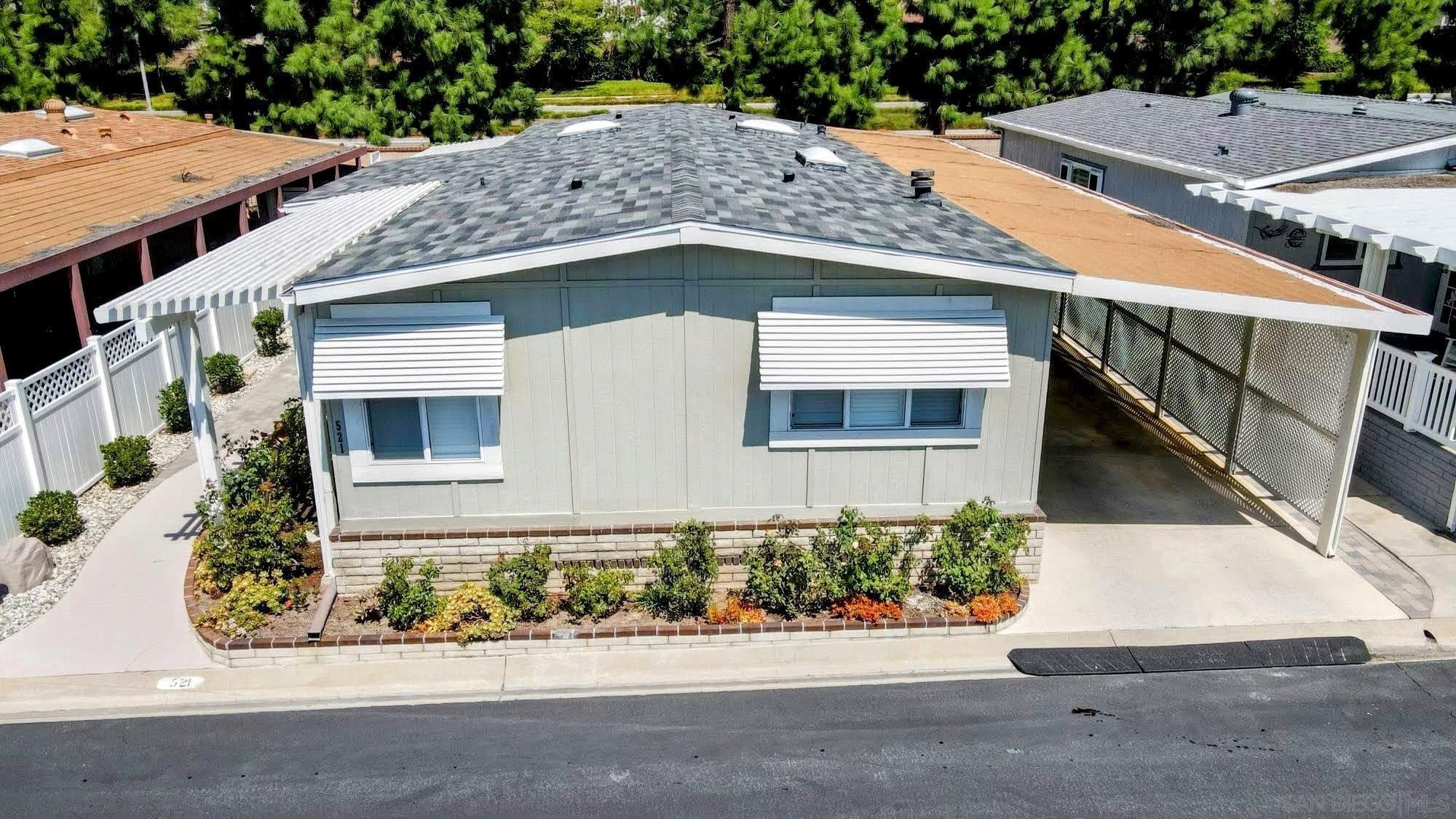 Detail Gallery Image 1 of 1 For 5200  Irvine Blvd  #UNIT 521,  Irvine,  CA 92620 - 2 Beds | 2 Baths