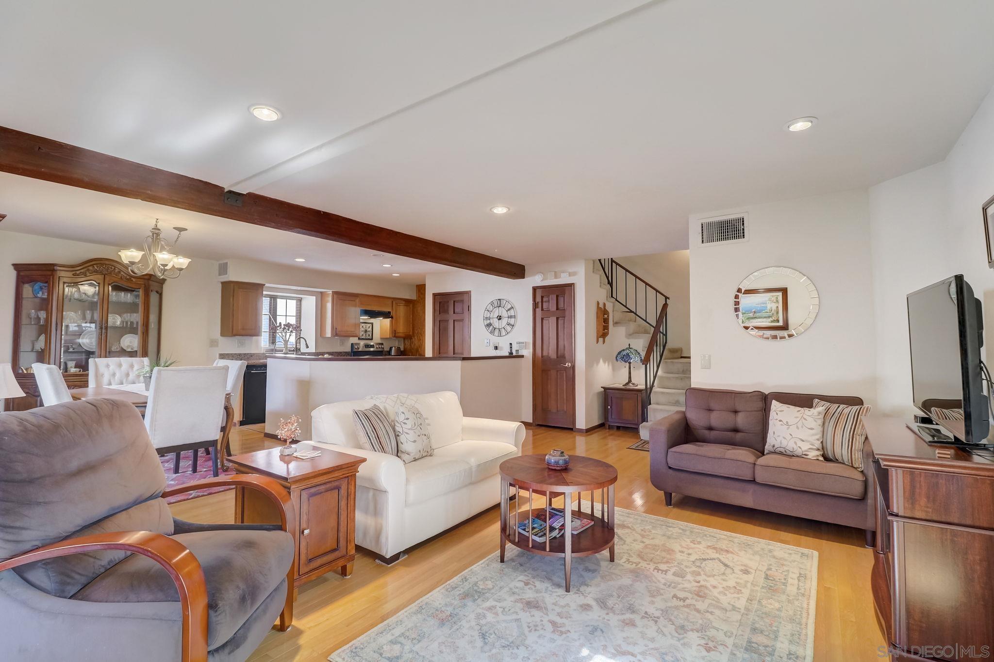 Detail Gallery Image 1 of 1 For 8614  Villa La Jolla Dr  #6,  La Jolla,  CA 92037 - 2 Beds | 2/1 Baths