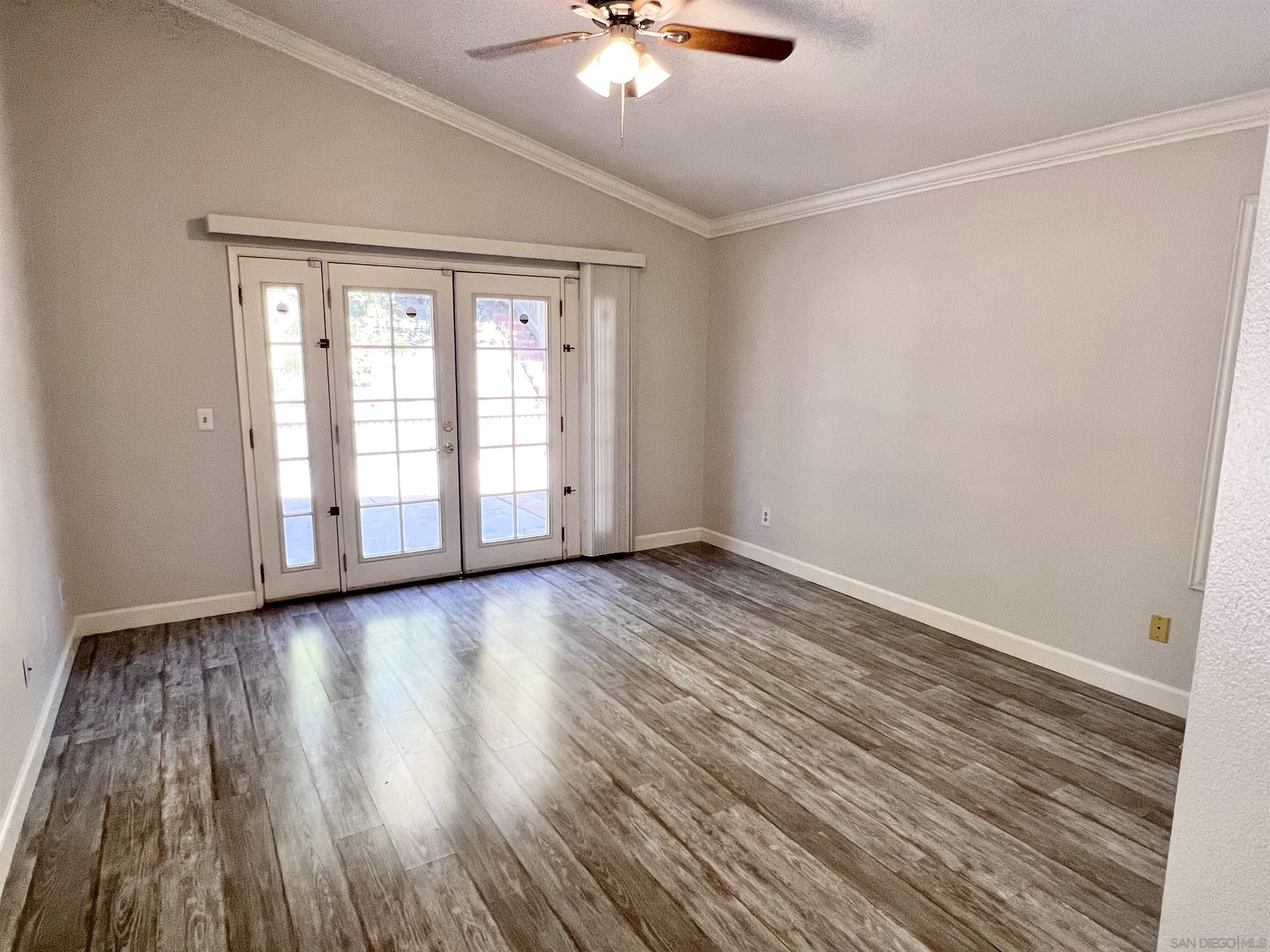 Detail Gallery Image 12 of 40 For 12168  Waverly Downs Ln, San Diego,  CA 92128 - 3 Beds | 2 Baths