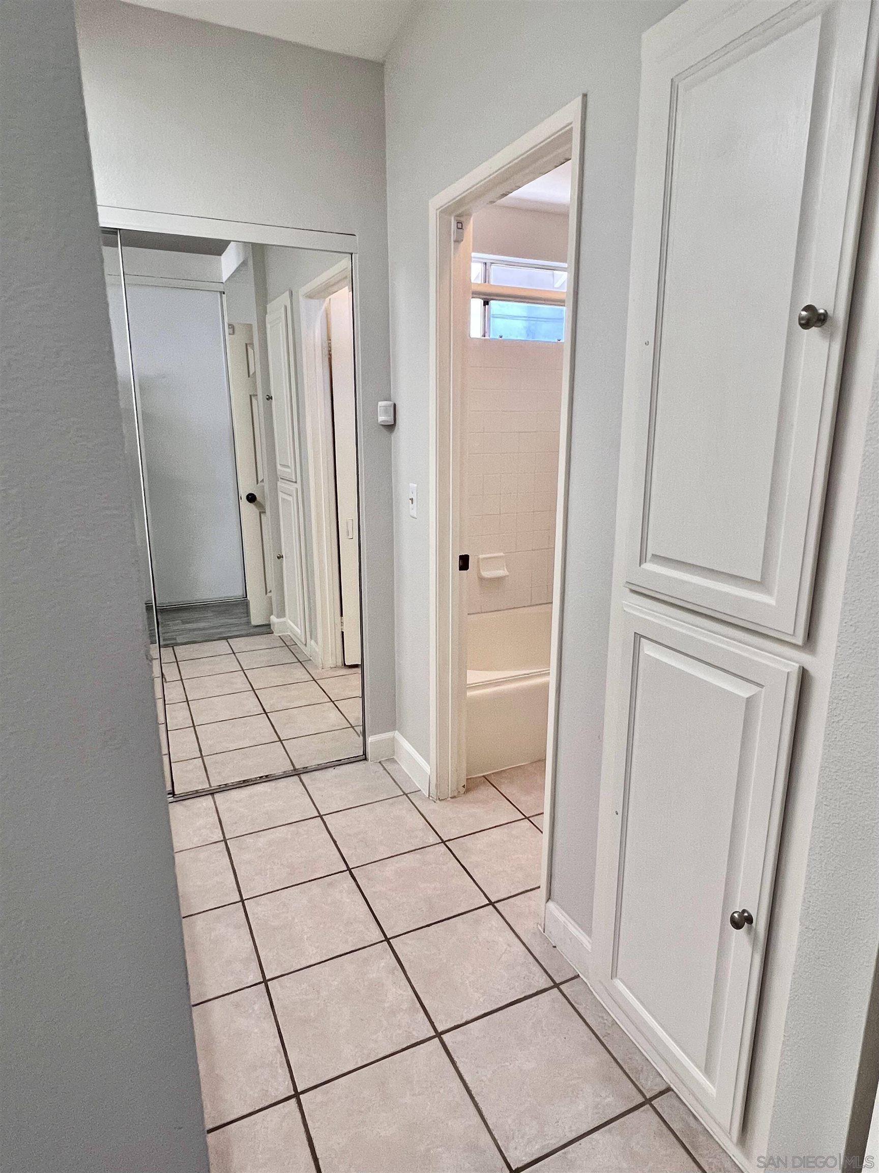 Detail Gallery Image 14 of 40 For 12168  Waverly Downs Ln, San Diego,  CA 92128 - 3 Beds | 2 Baths