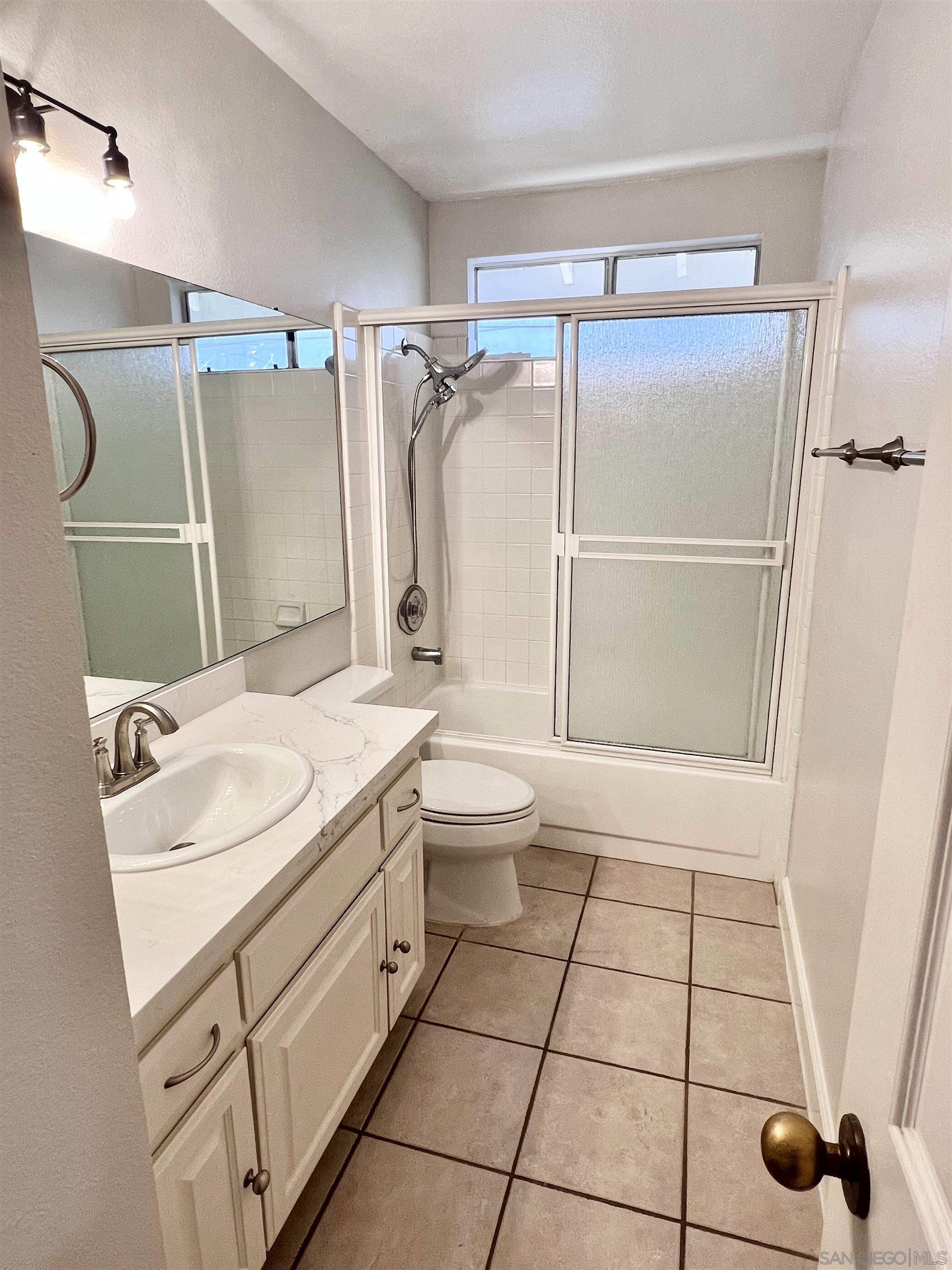 Detail Gallery Image 22 of 40 For 12168  Waverly Downs Ln, San Diego,  CA 92128 - 3 Beds | 2 Baths