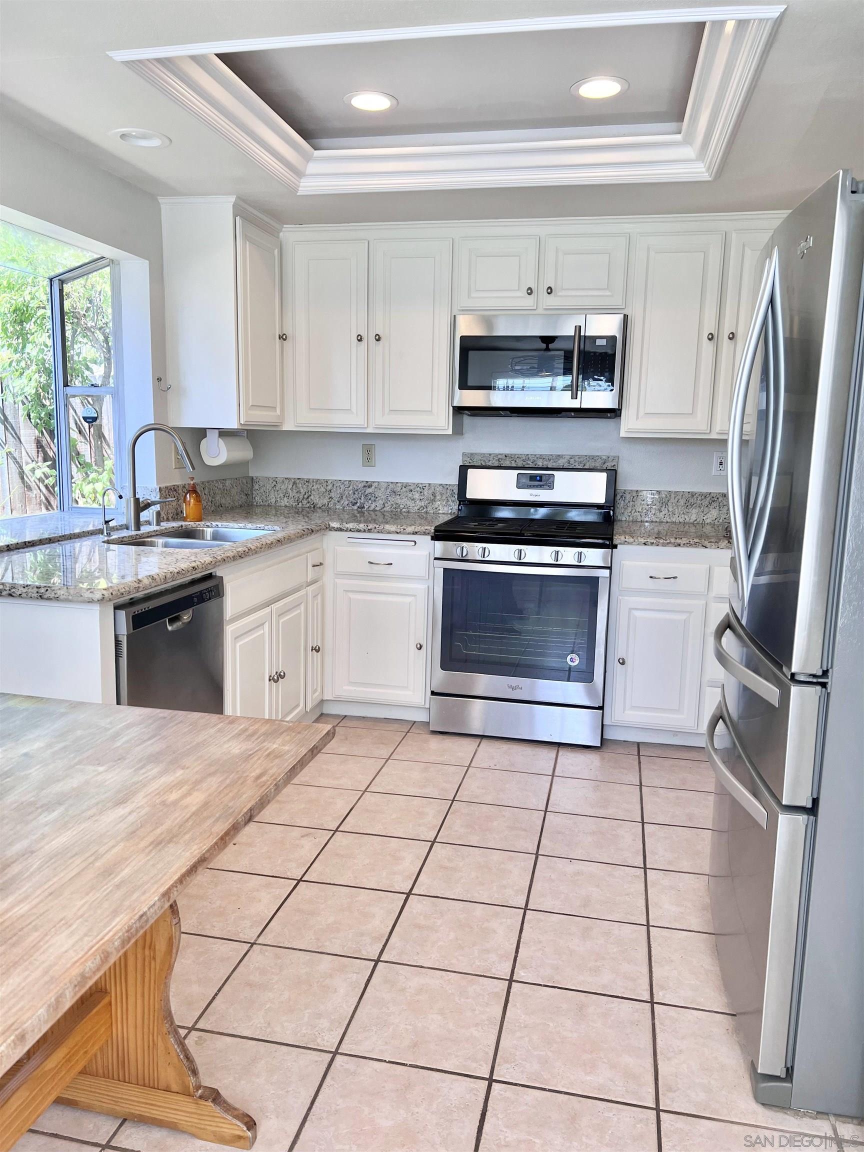 Detail Gallery Image 32 of 40 For 12168  Waverly Downs Ln, San Diego,  CA 92128 - 3 Beds | 2 Baths