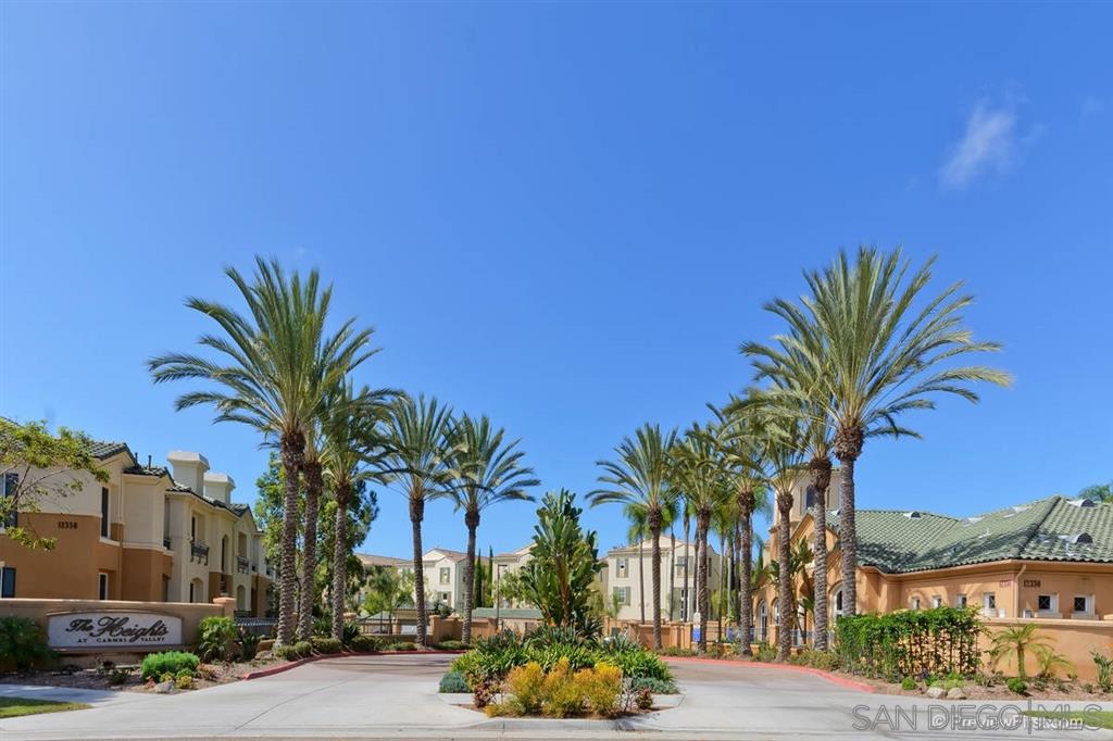 Detail Gallery Image 1 of 1 For 12368  Carmel Country Road, San Diego,  CA 92130 - 3 Beds | 2 Baths