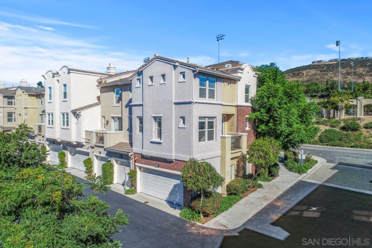 Detail Gallery Image 1 of 1 For 1199  Elfin Forest Rd E, San Marcos,  CA 92078 - 2 Beds | 2/1 Baths